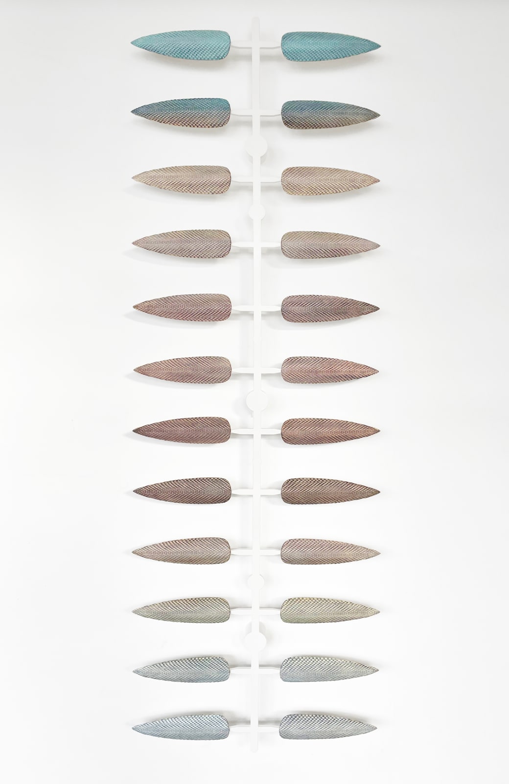 Polly Morgan, Losing Hand, 2023