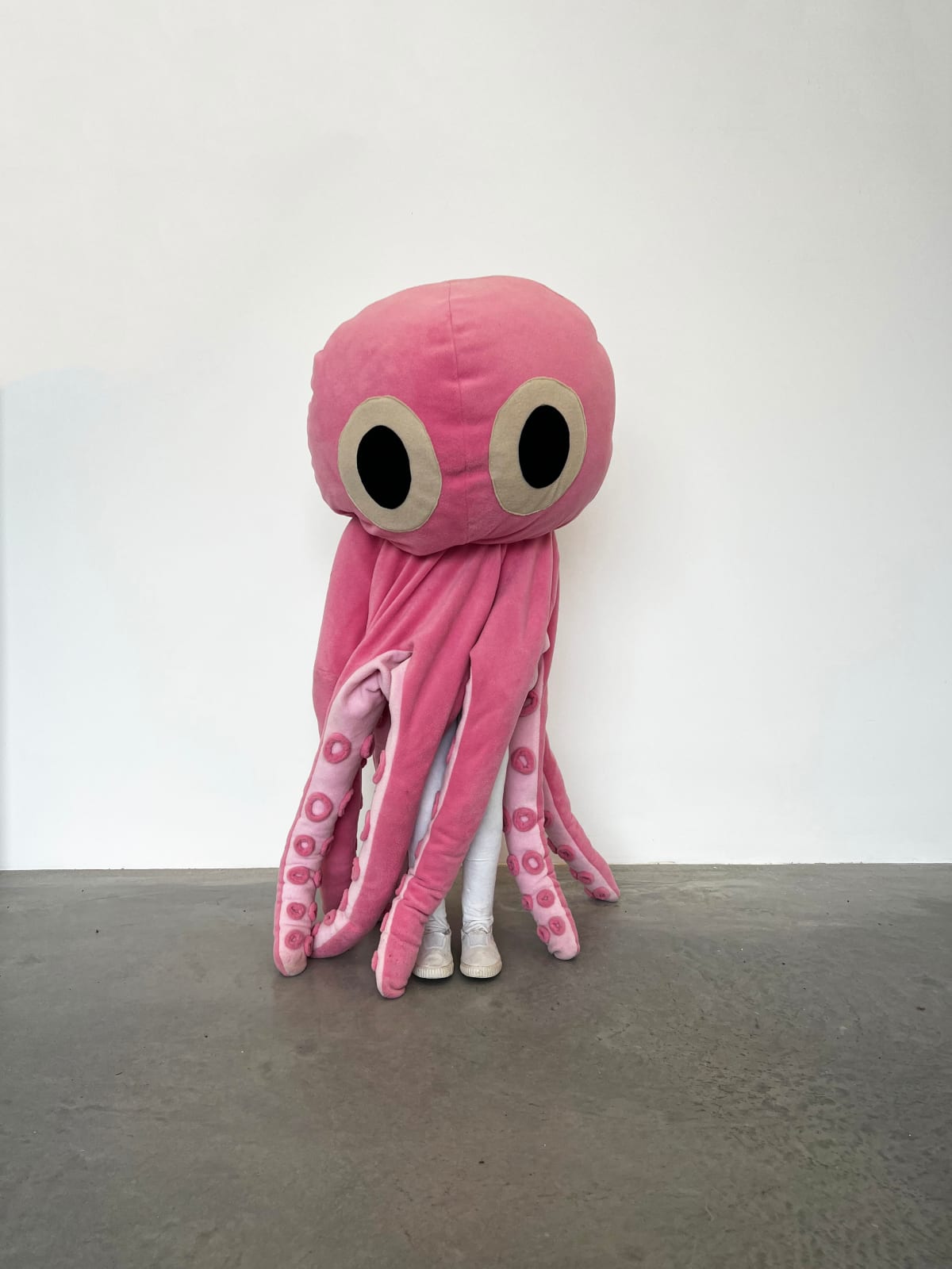 Laura Ford, Octopus (Keepers of the Wall), 2016