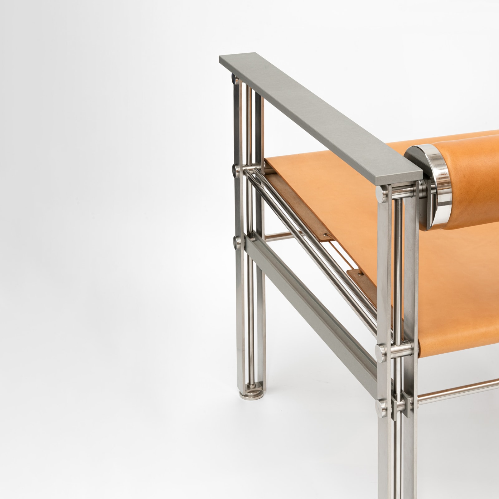 Donghyun Cho, L1 Chair Orange