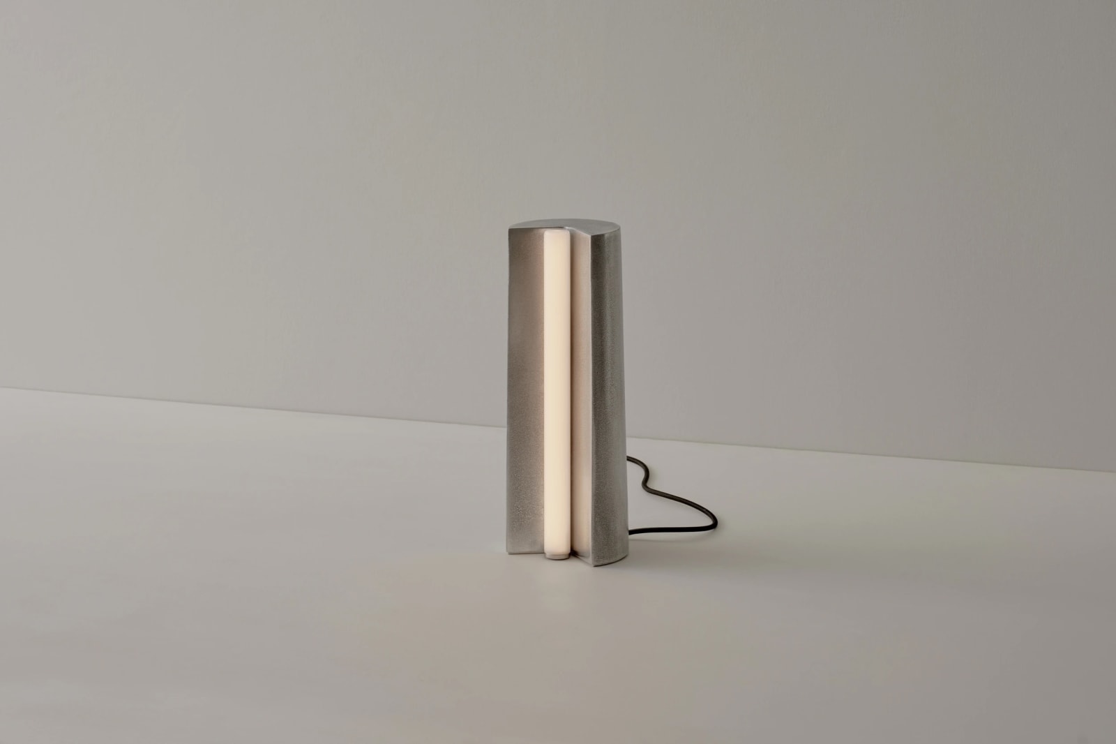 Volker Haug Studio, Tableton Aluminium Tall