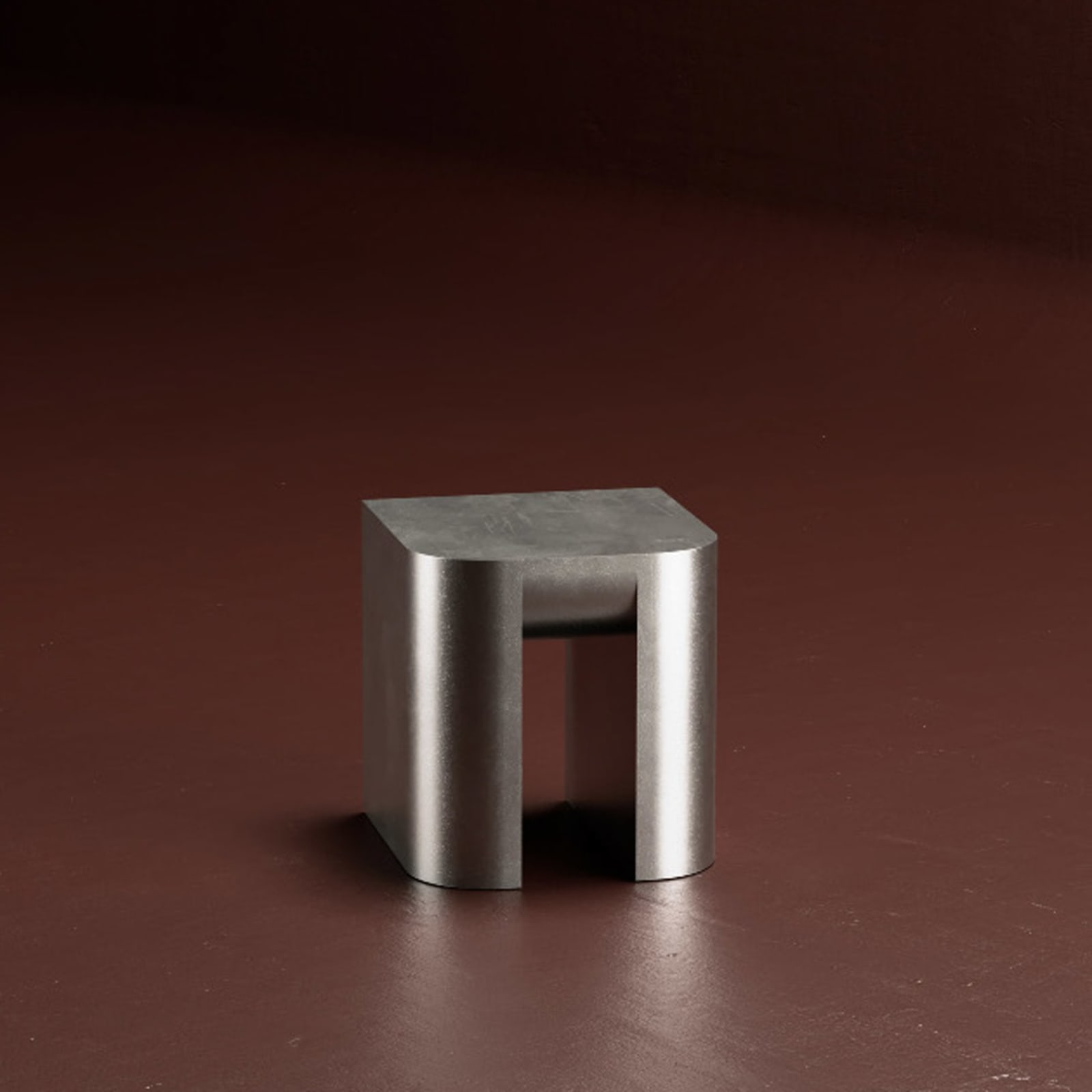 Hadge, Undum Stool, 2025