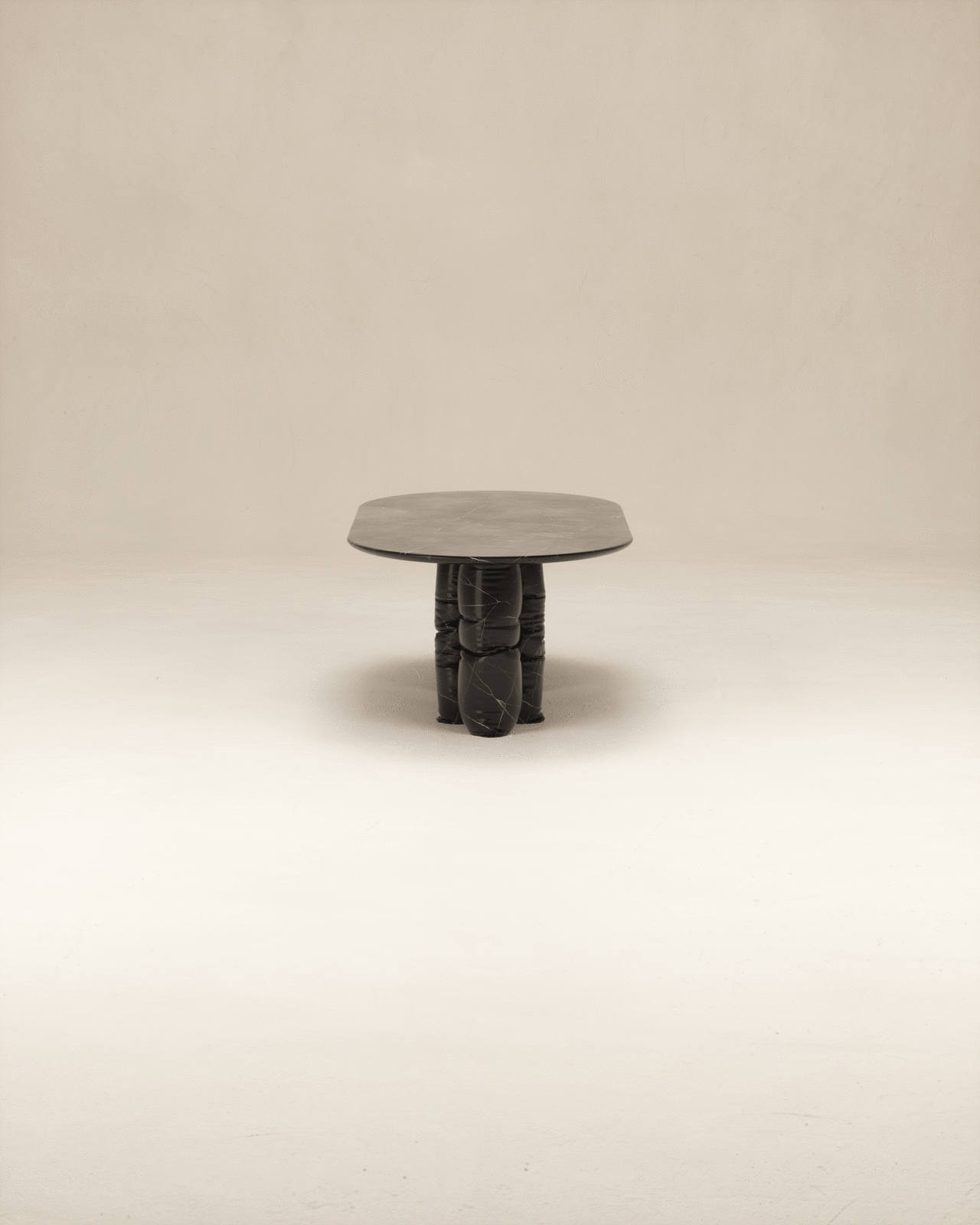 Stefano Giacomello, La Tavola Oval 200, 2023