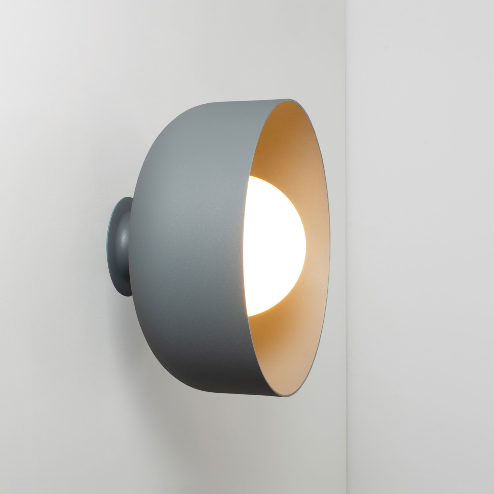 A-N-D, Spotlight Volumes Ceiling/Wall B