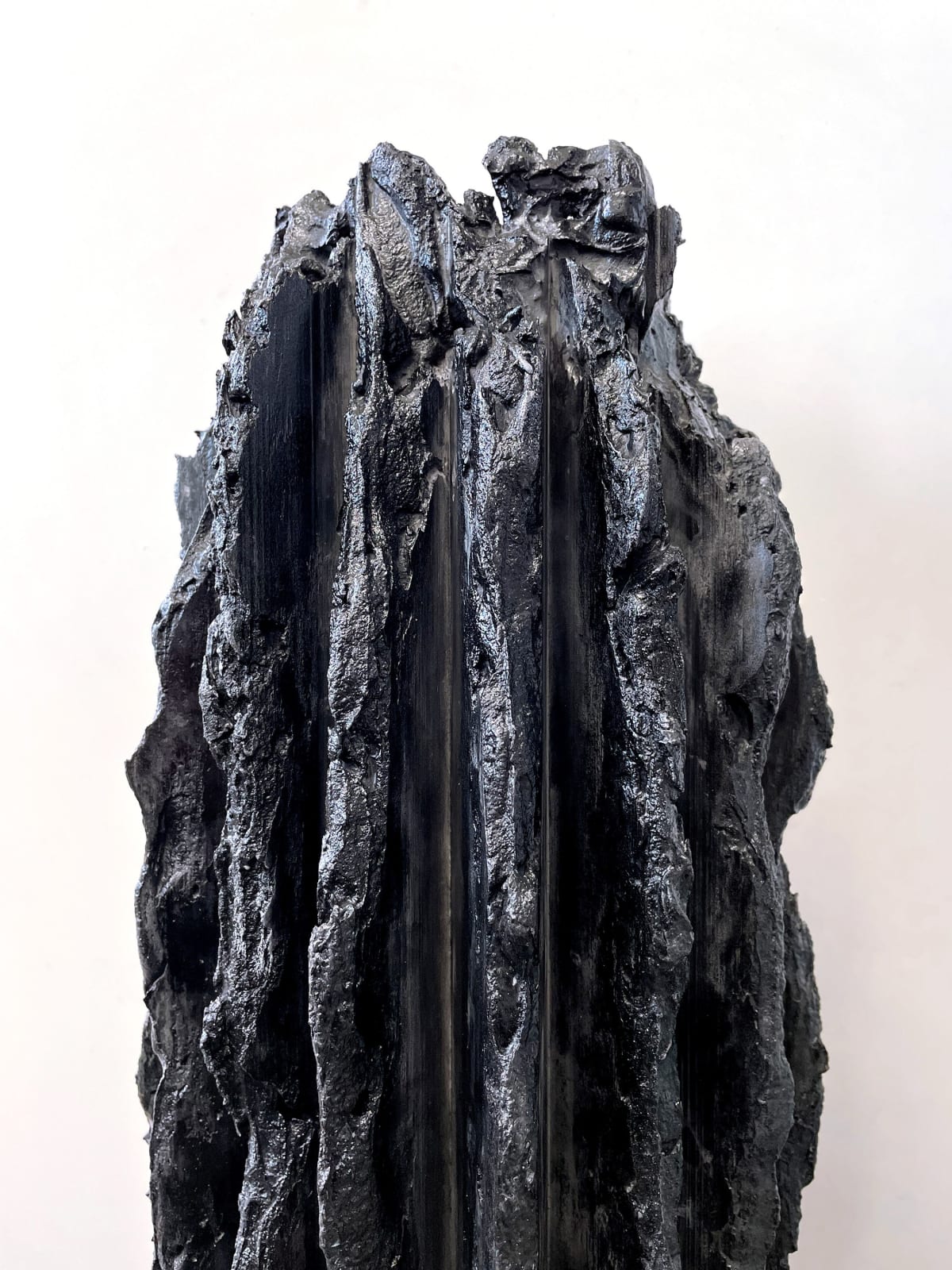 Lenny Stöpp, Cornice Vessel - Monolith Pitch Black 16X