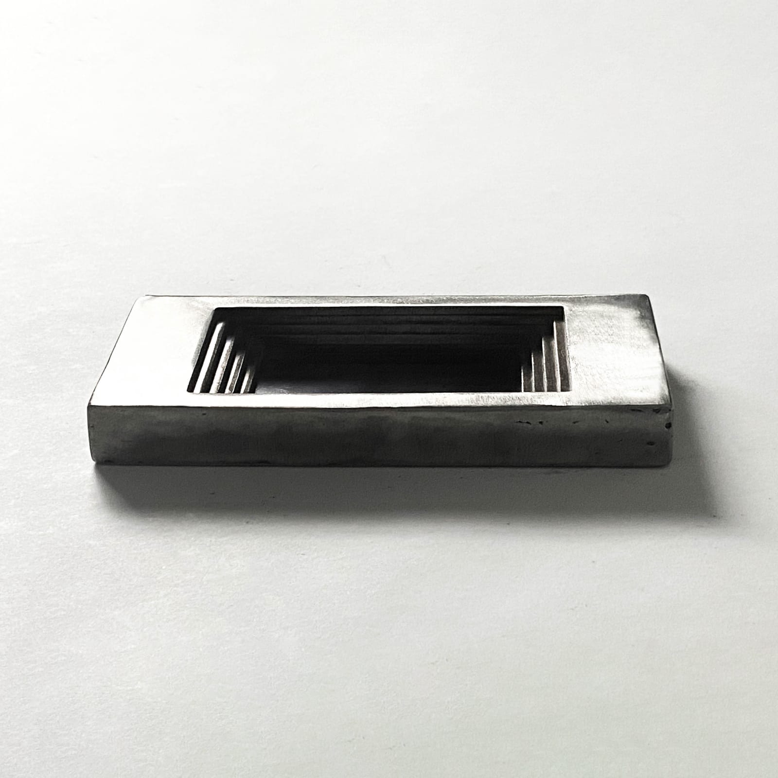 Cal Summers, Fall Ashtray/Vide Poche S