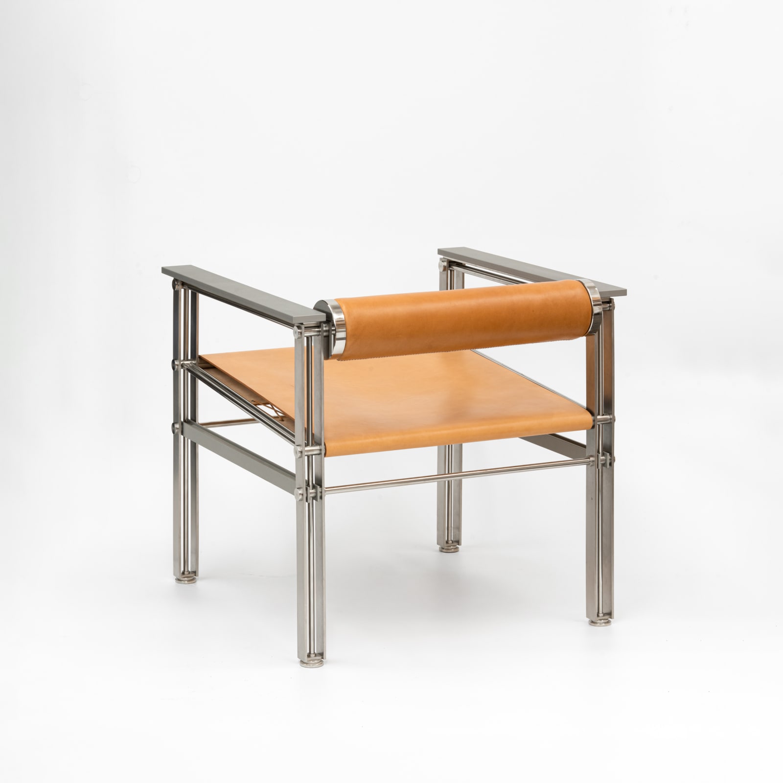 Donghyun Cho, L1 Chair Orange