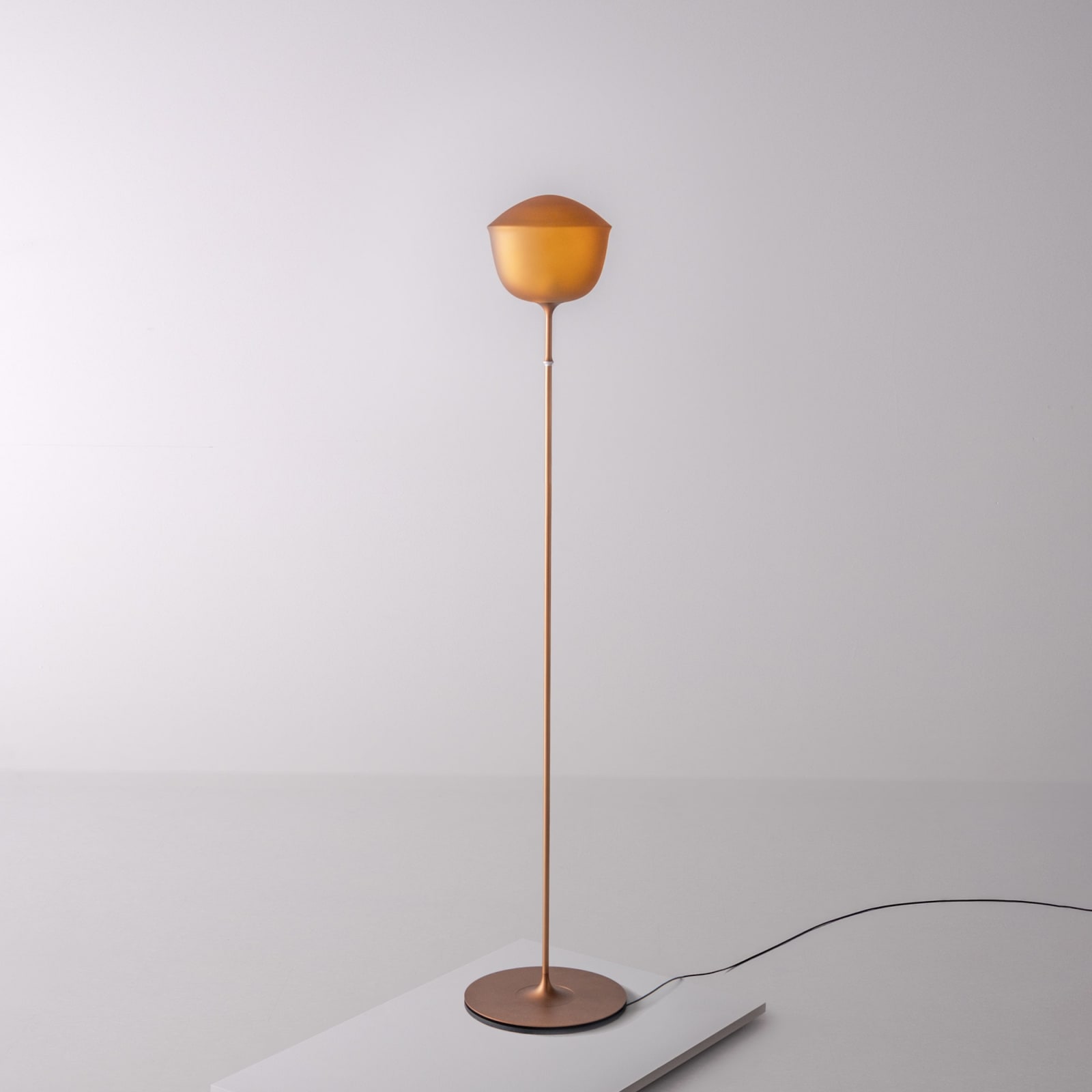 A-N-D, Contour Floor Lamp 225