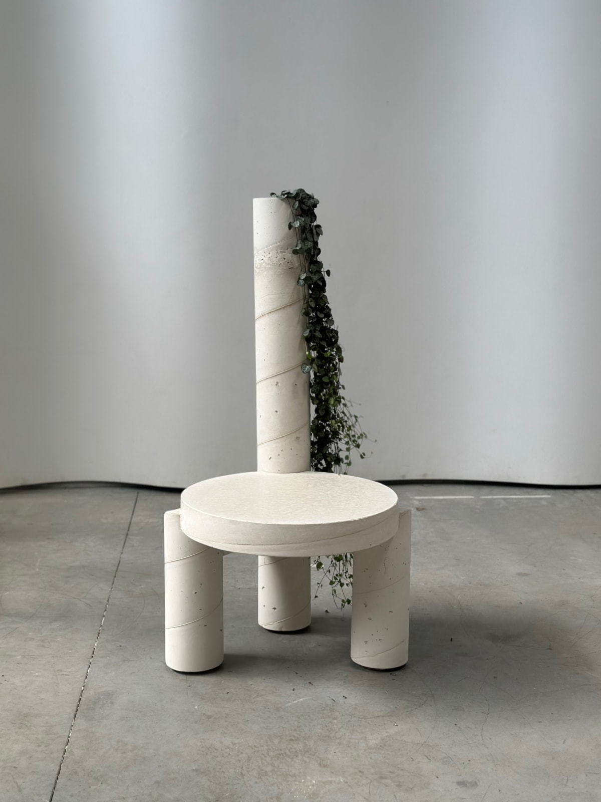 François Lévy, Monobloc Planter Chair 02