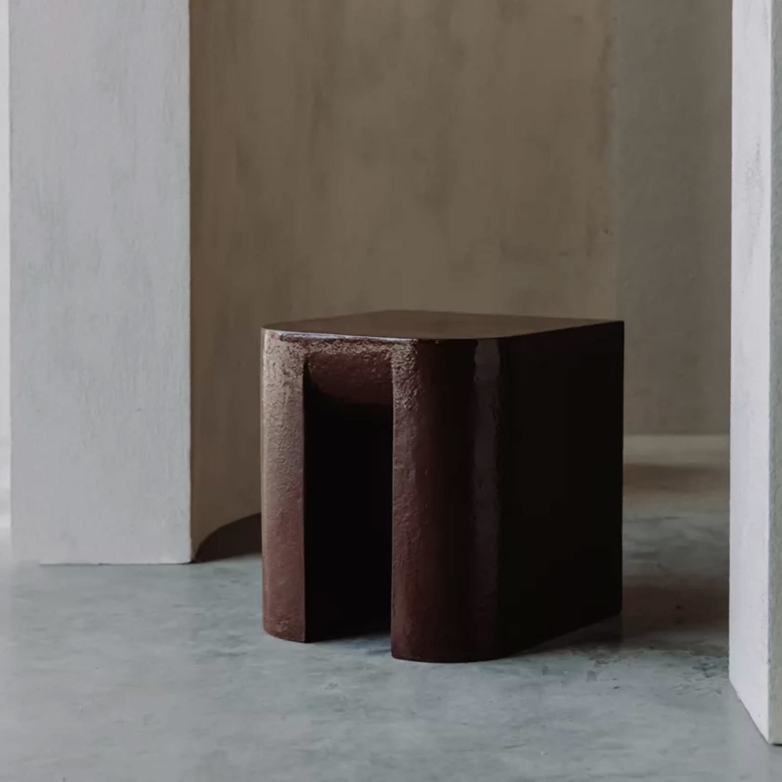 Hadge, Undum Stool, 2025