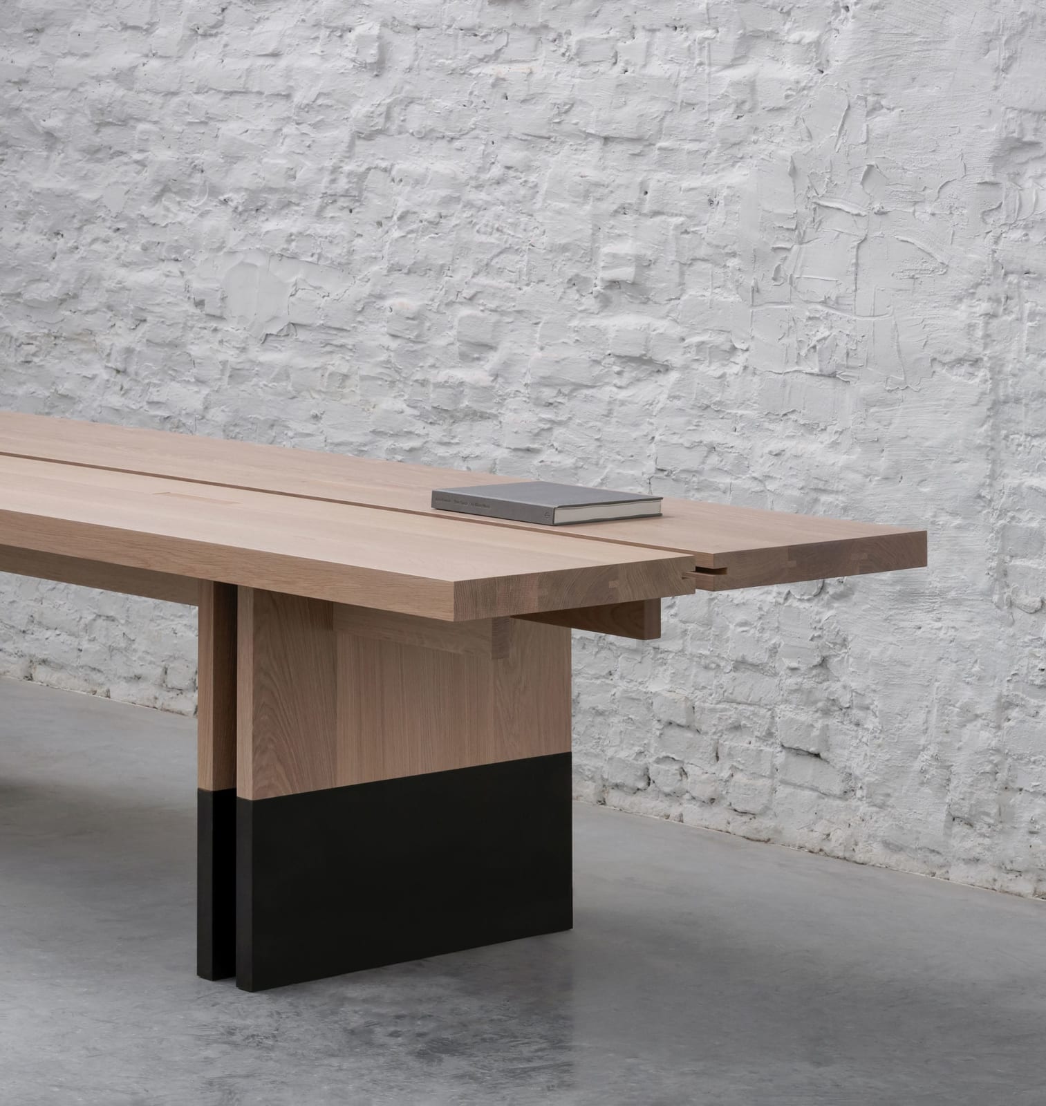 Andy Kerstens, Rift Dining Table Premium