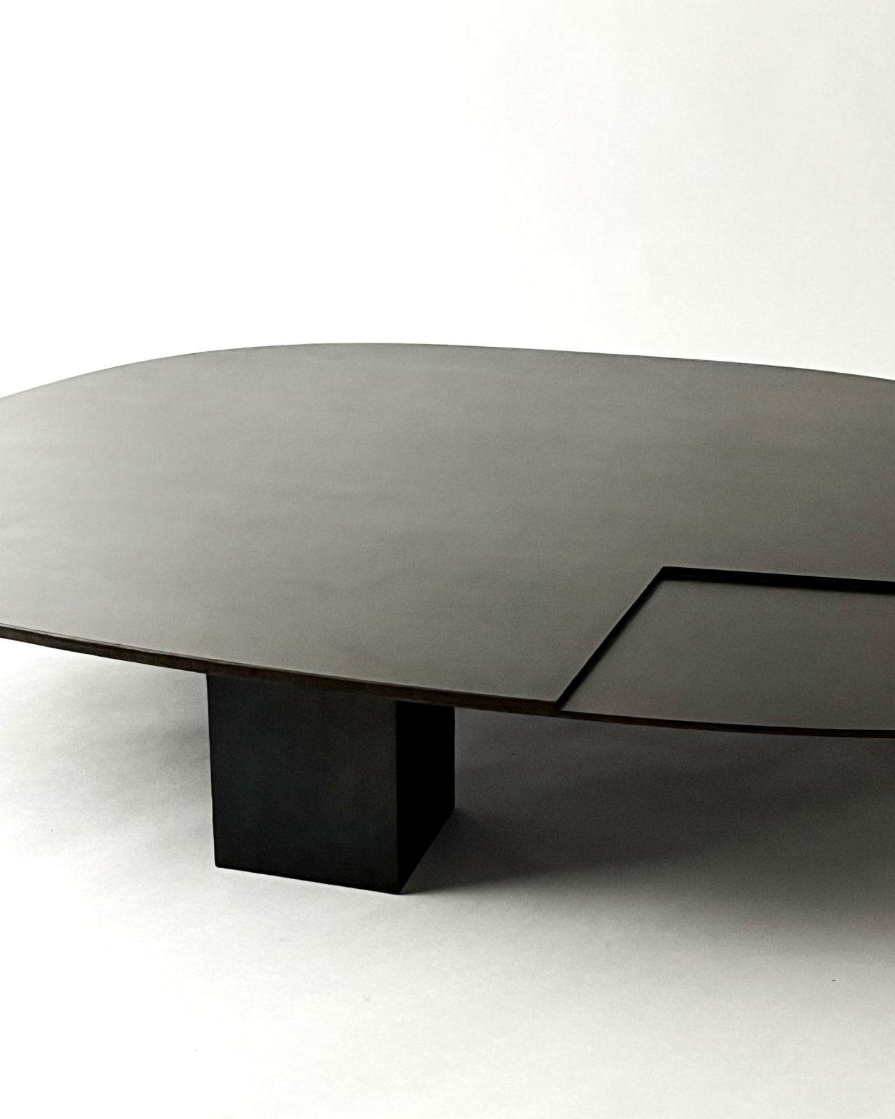 Cal Summers, Ovoid Table