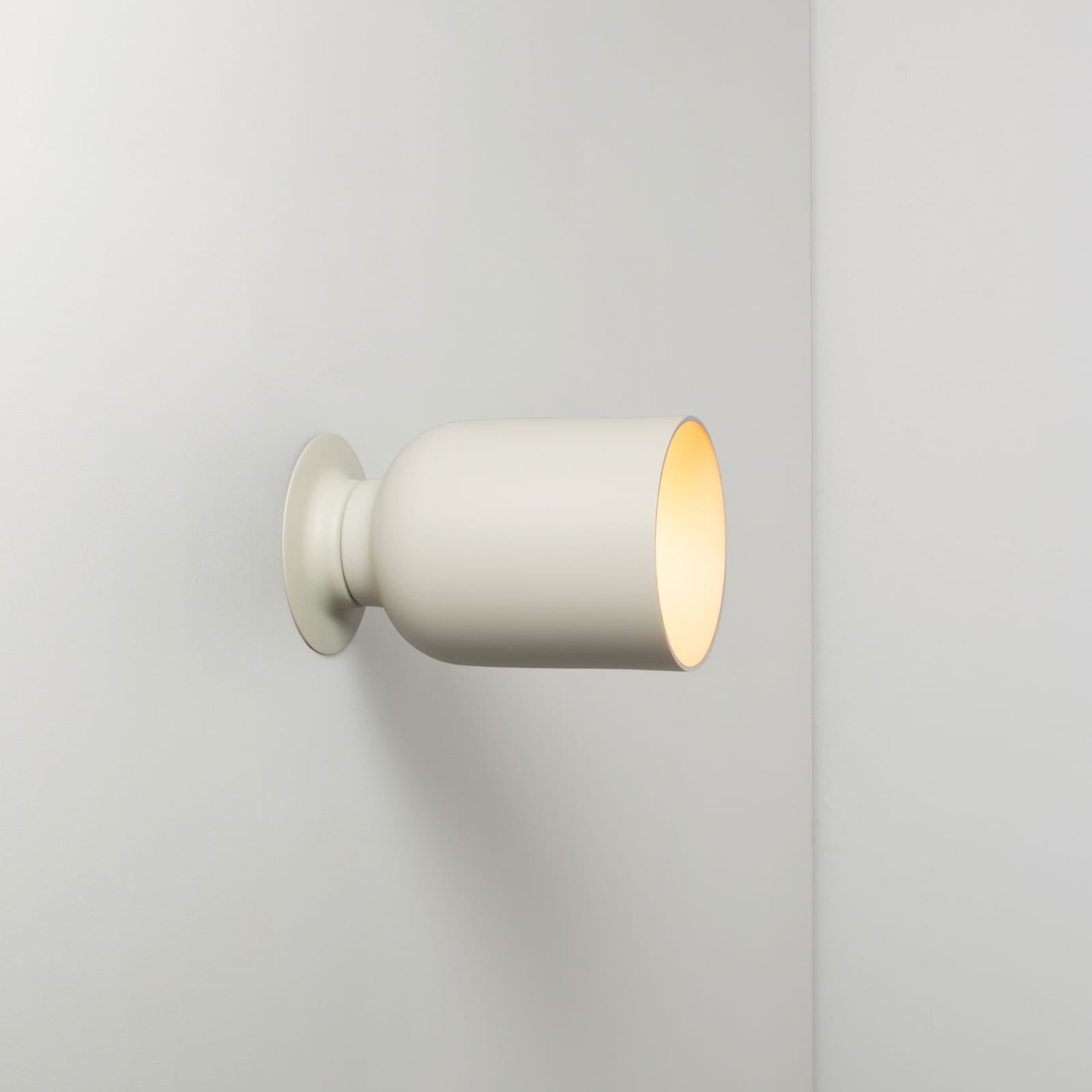 A-N-D, Spotlight Volumes Ceiling/Wall C