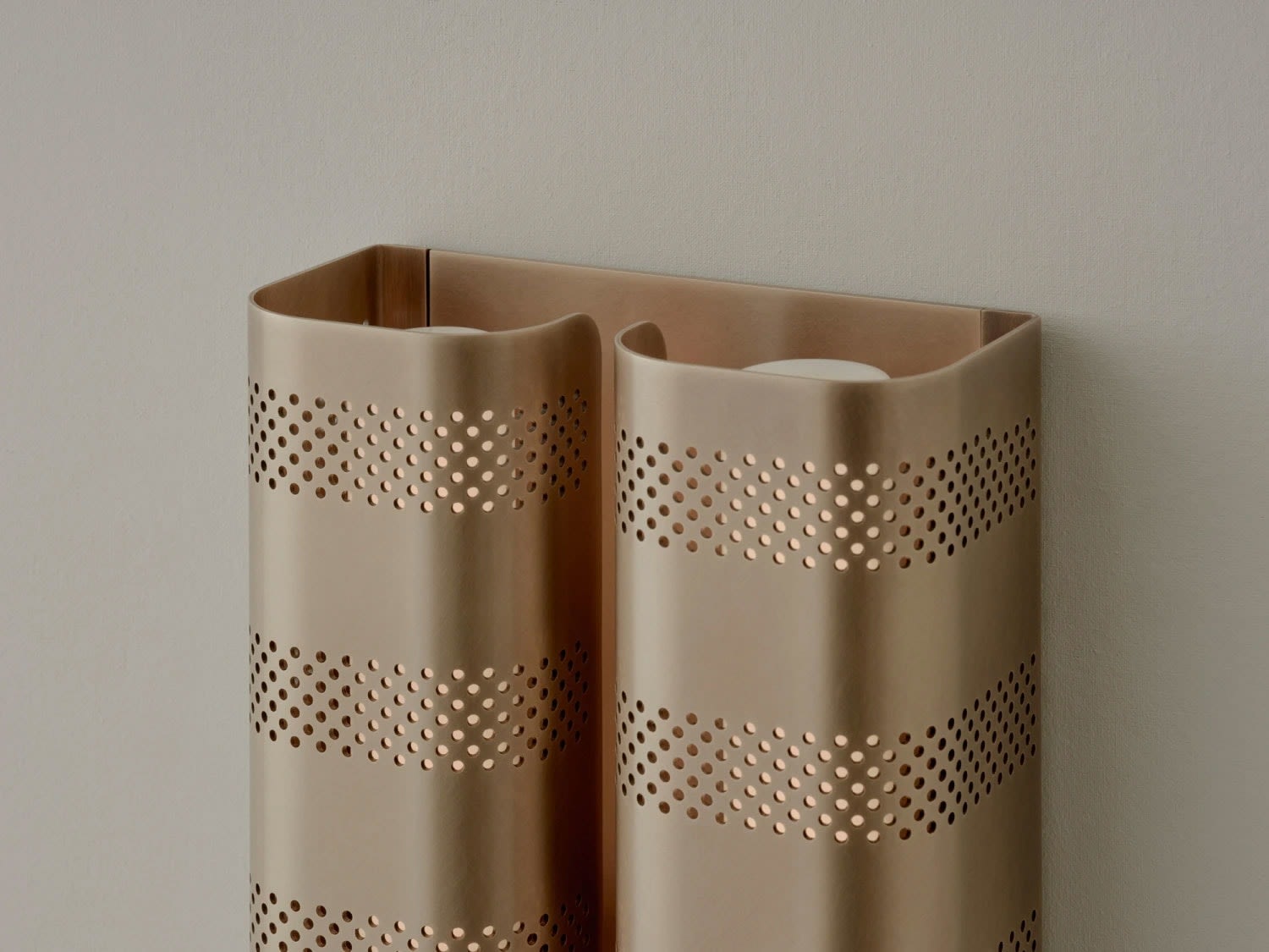 Volker Haug Studio, Troye Wall Lamp