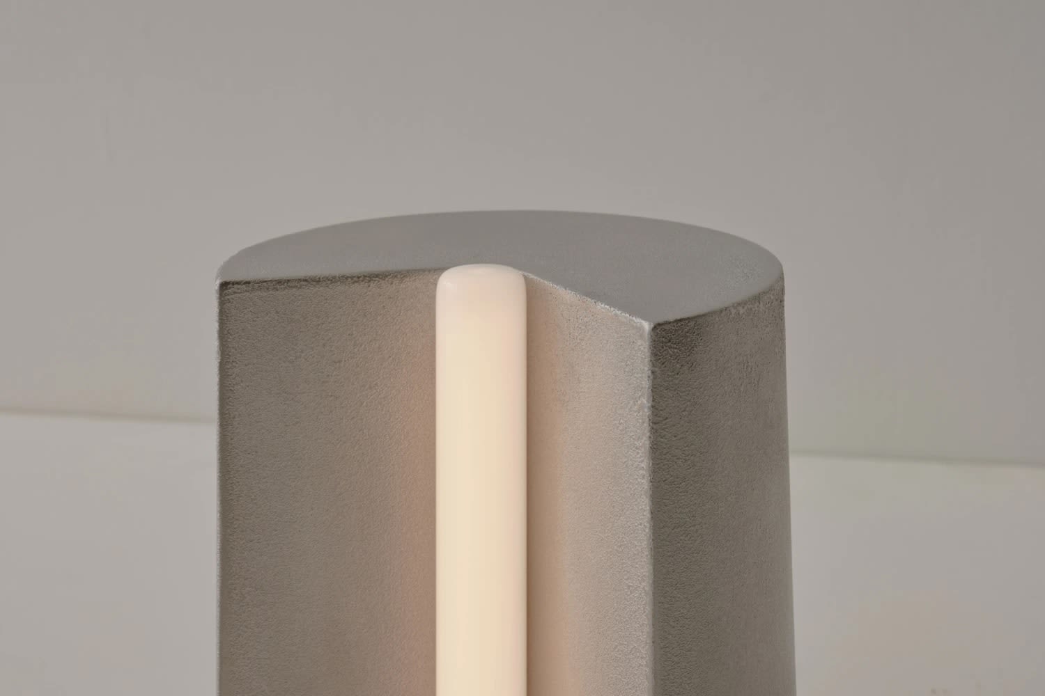 Volker Haug Studio, Tableton Aluminium Small