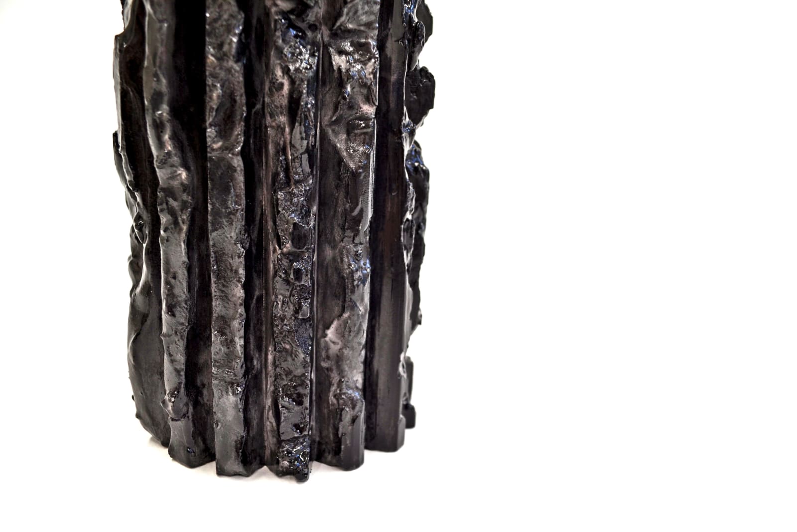 Lenny Stöpp, Cornice Vessel - Thin, Pitch Black 16X