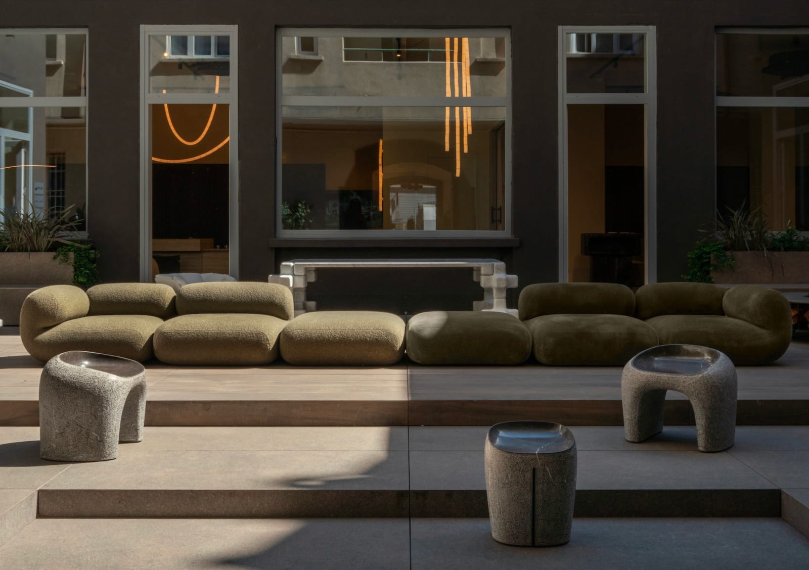 Pieter Maes, Niki Stool, 2020