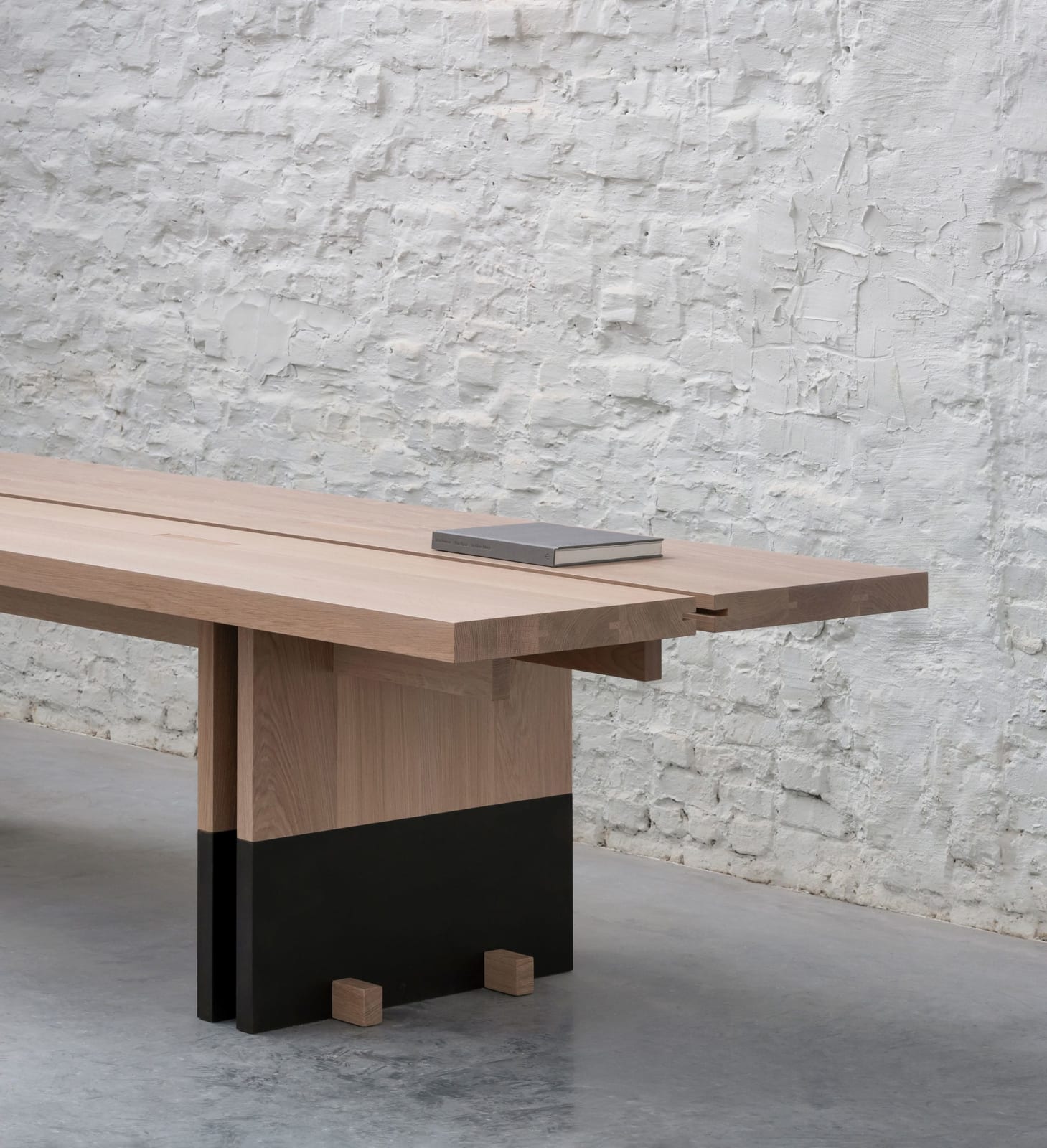 Andy Kerstens, Rift Dining Table Premium