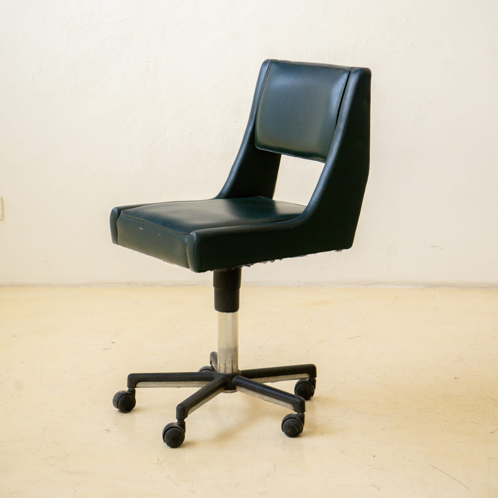 Cantù Móveis e Interiores Ltda., Office Chair (1 unit), 1960s