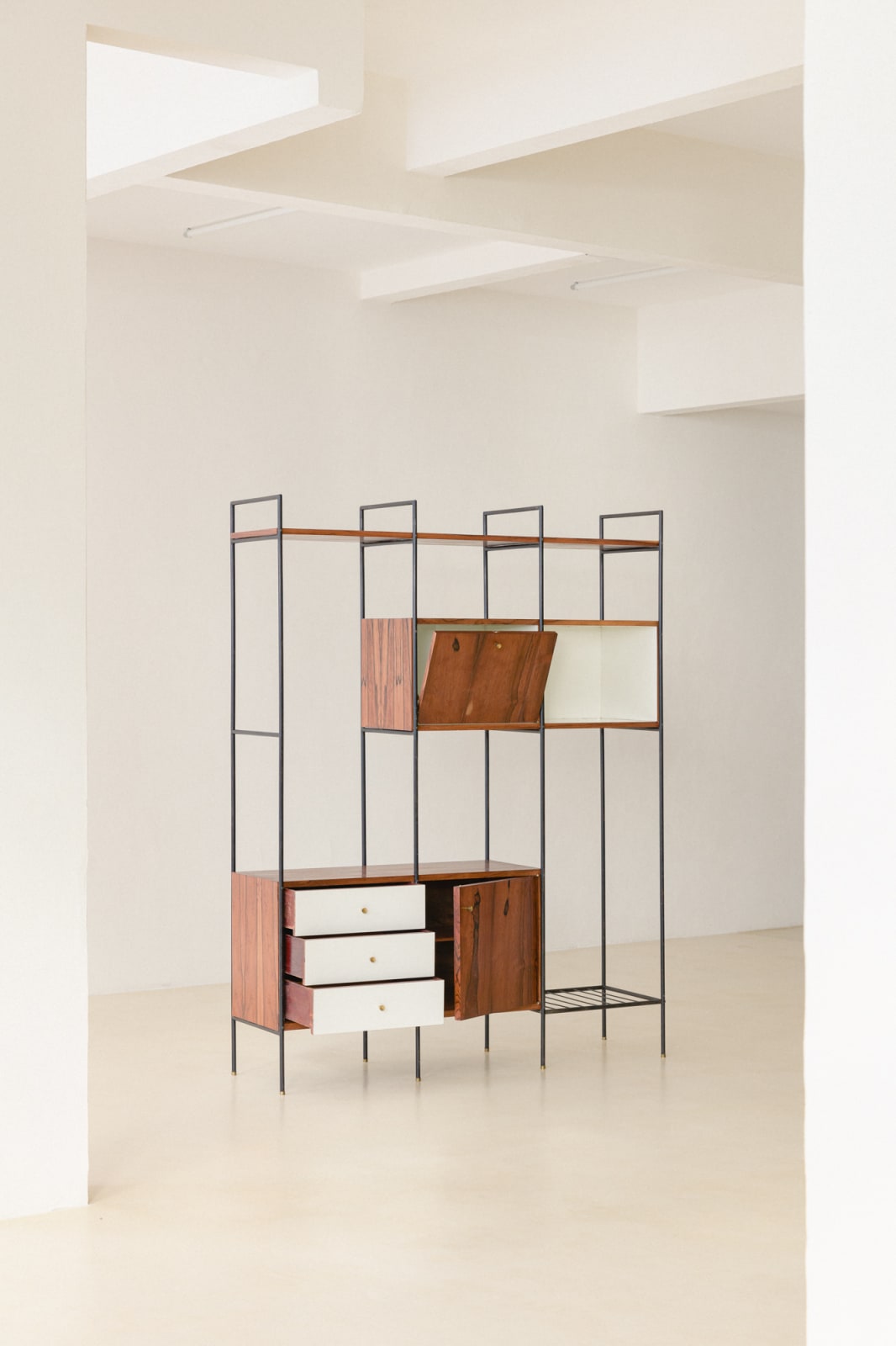 Geraldo de Barros (Unilabor), Bookshelf - Shelving Unit MF710, 1950s