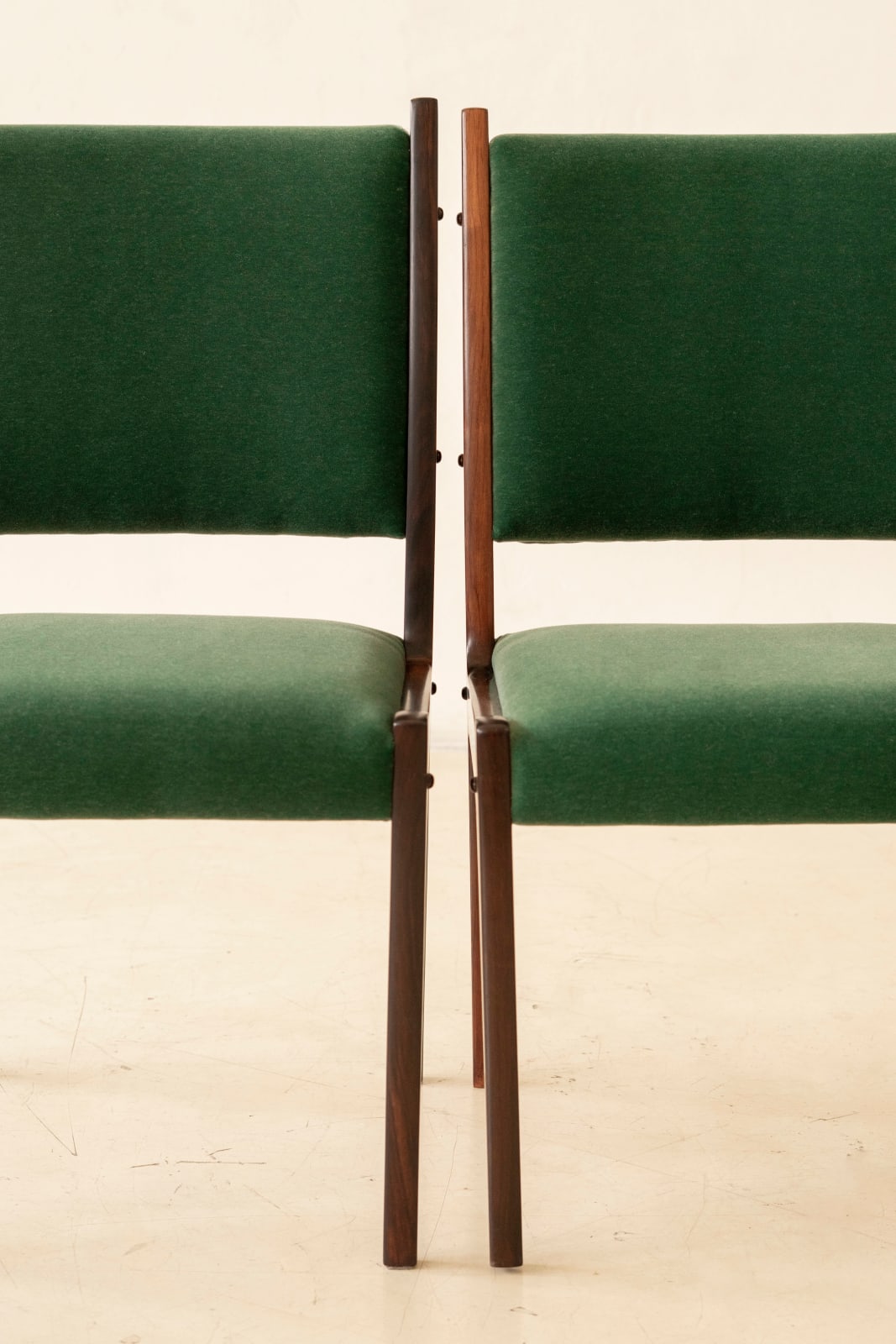 Sergio Rodrigues, Bloch Chairs (8 units), c. 1965