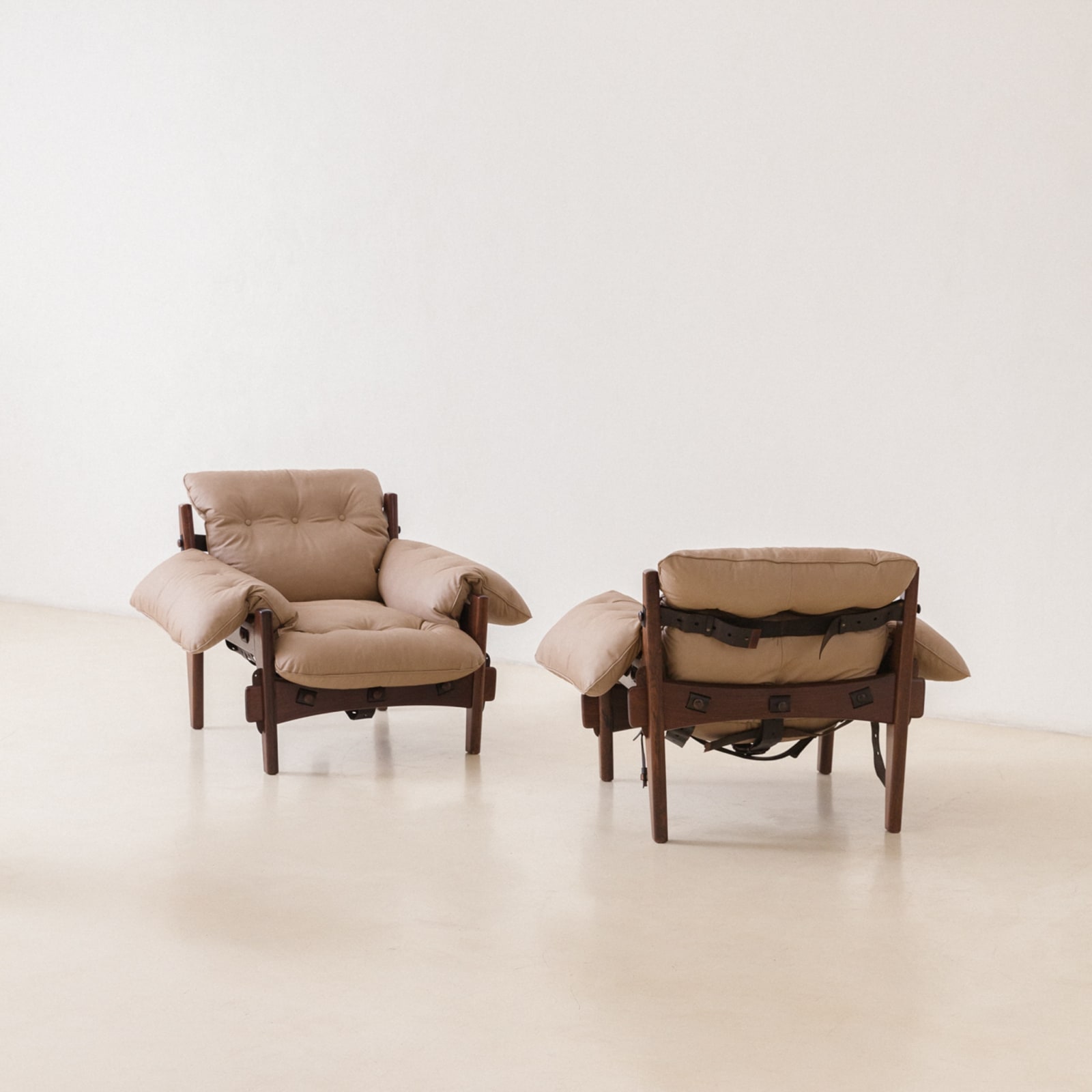 Sergio Rodrigues, Moleca Armchair (2 units - pair), 1963