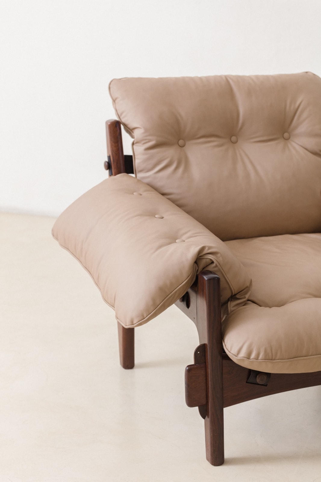 Sergio Rodrigues, Moleca Armchair (2 units - pair), 1963