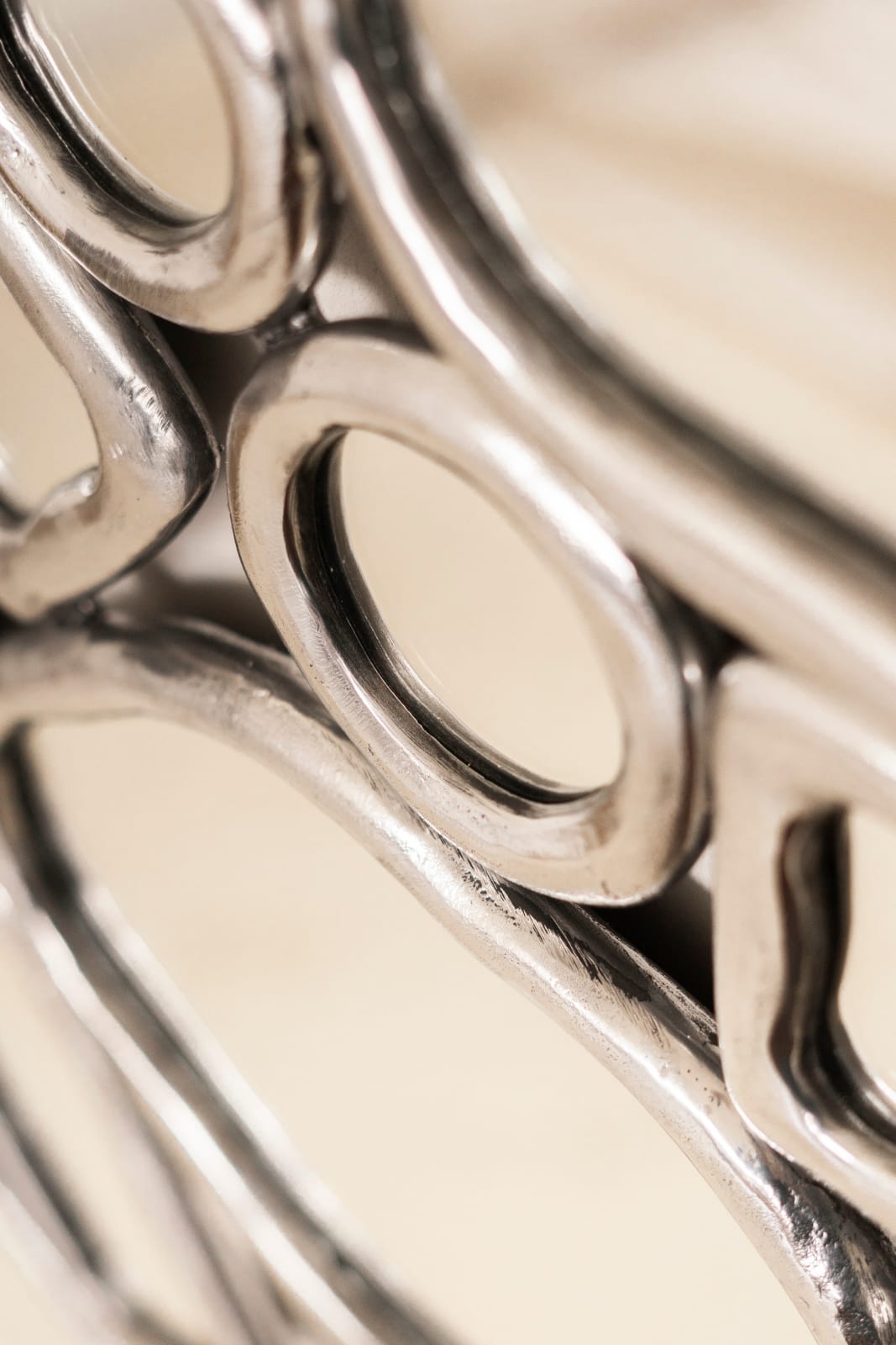 Lucas Recchia, Mirror, 2023