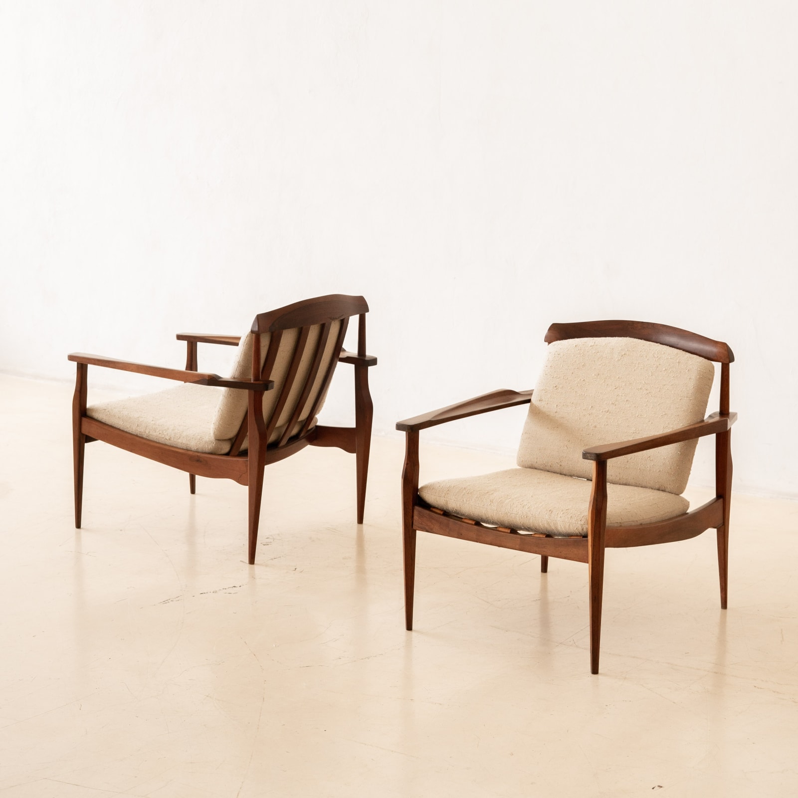 Joaquim Tenreiro, Rosewood Armchair (2 units), 1960s
