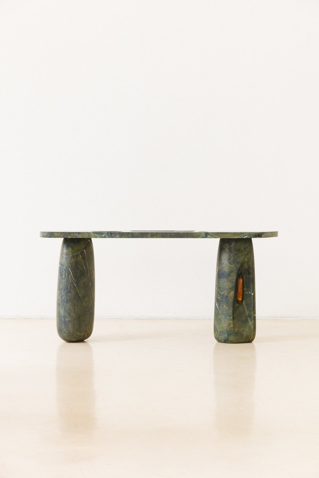 Lucas Recchia, Janelas Sideboard, 2025