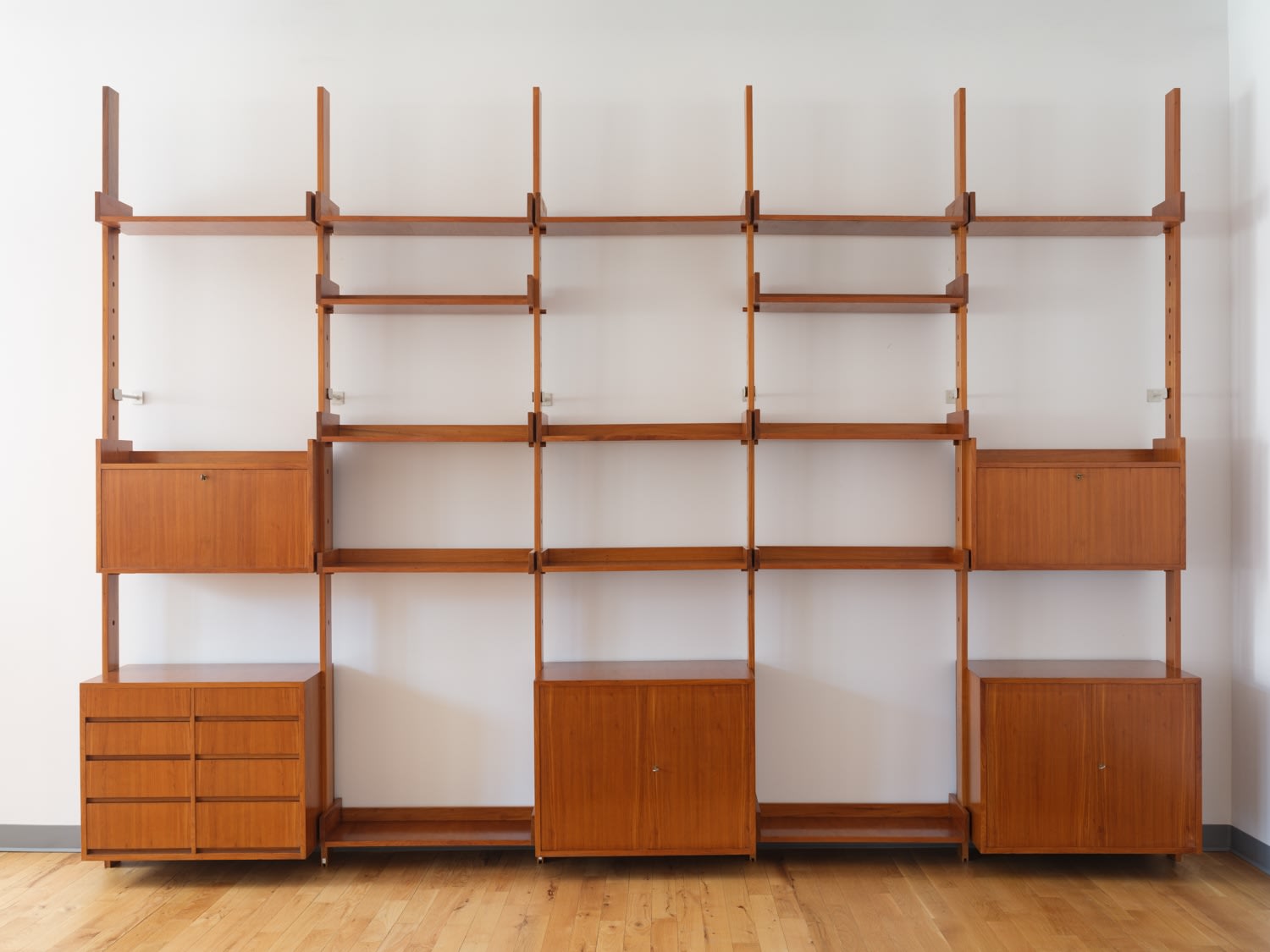 Joaquim Tenreiro, Bookshelf, 1960s