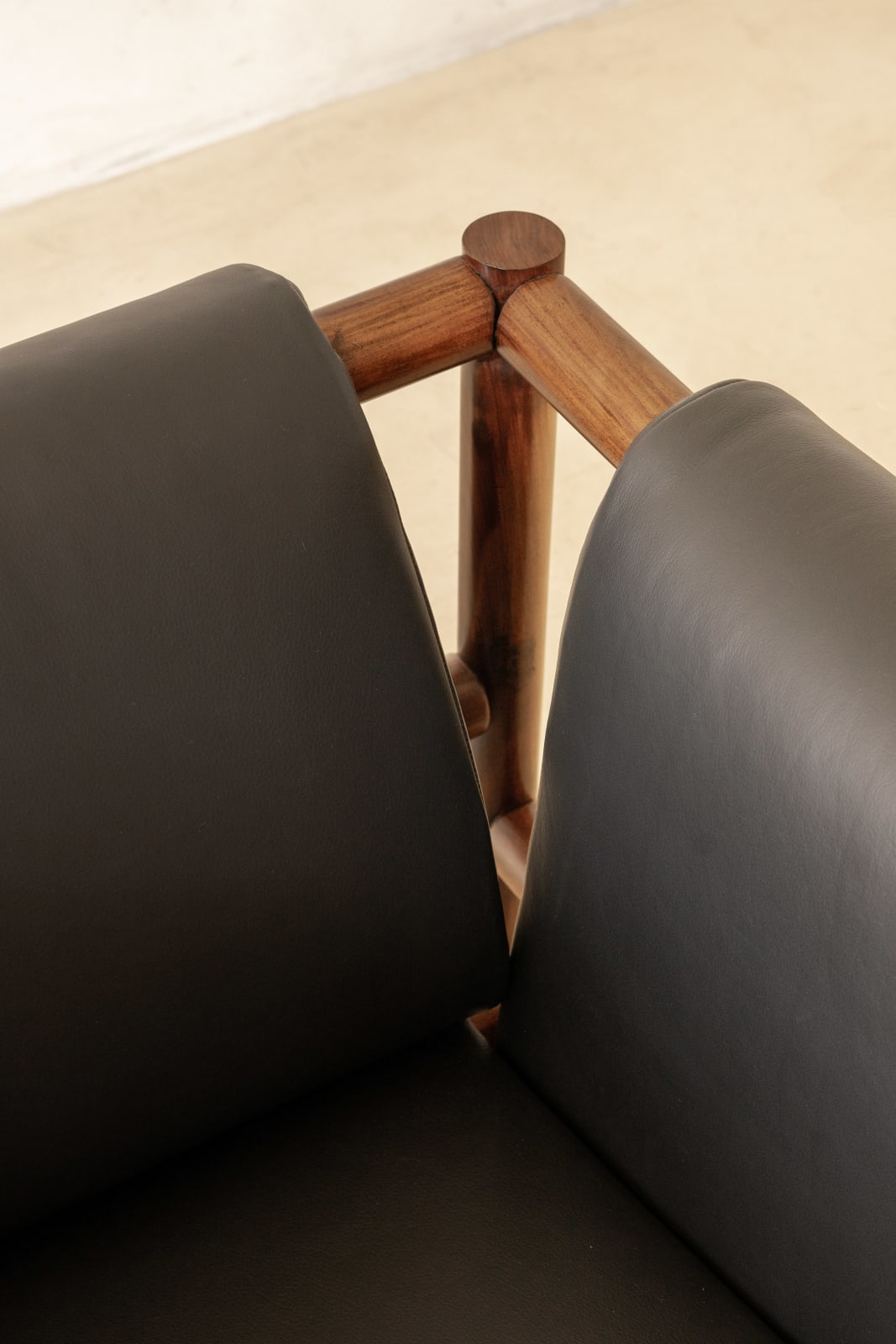 Joaquim Tenreiro, Manta Solta Armchair (2 units), 1955