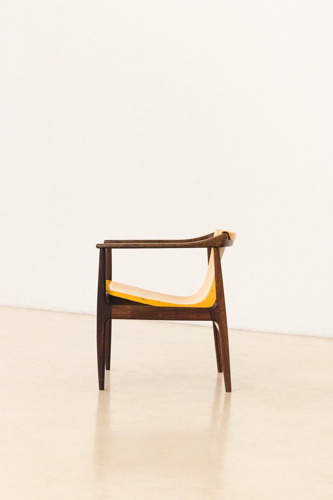 Cantù Móveis e Interiores Ltda., Cantù Armchair (2 units), c. 1960