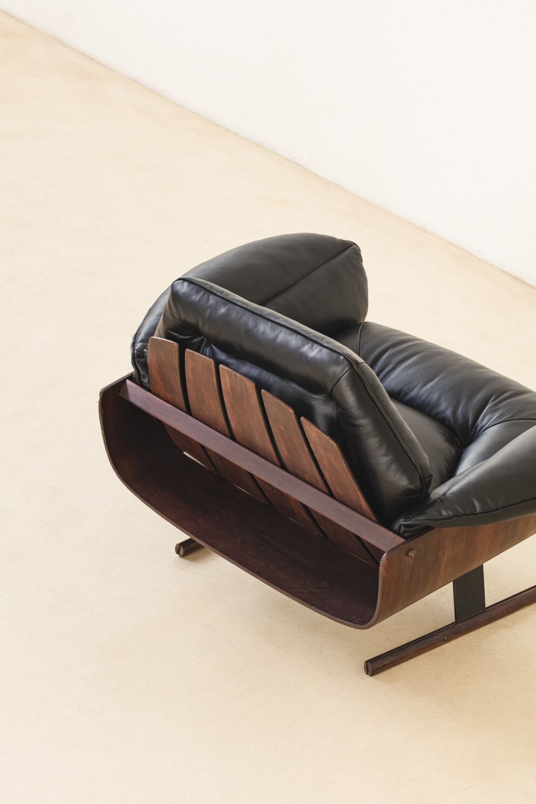 Jorge Zalszupin, Presidential armchairs (1 unit), c. 1959
