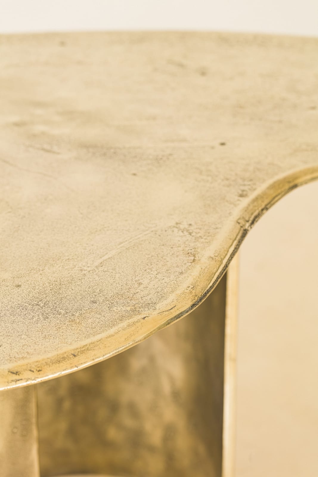Lucas Recchia, Morfa nº 010 Dining Table, 2024