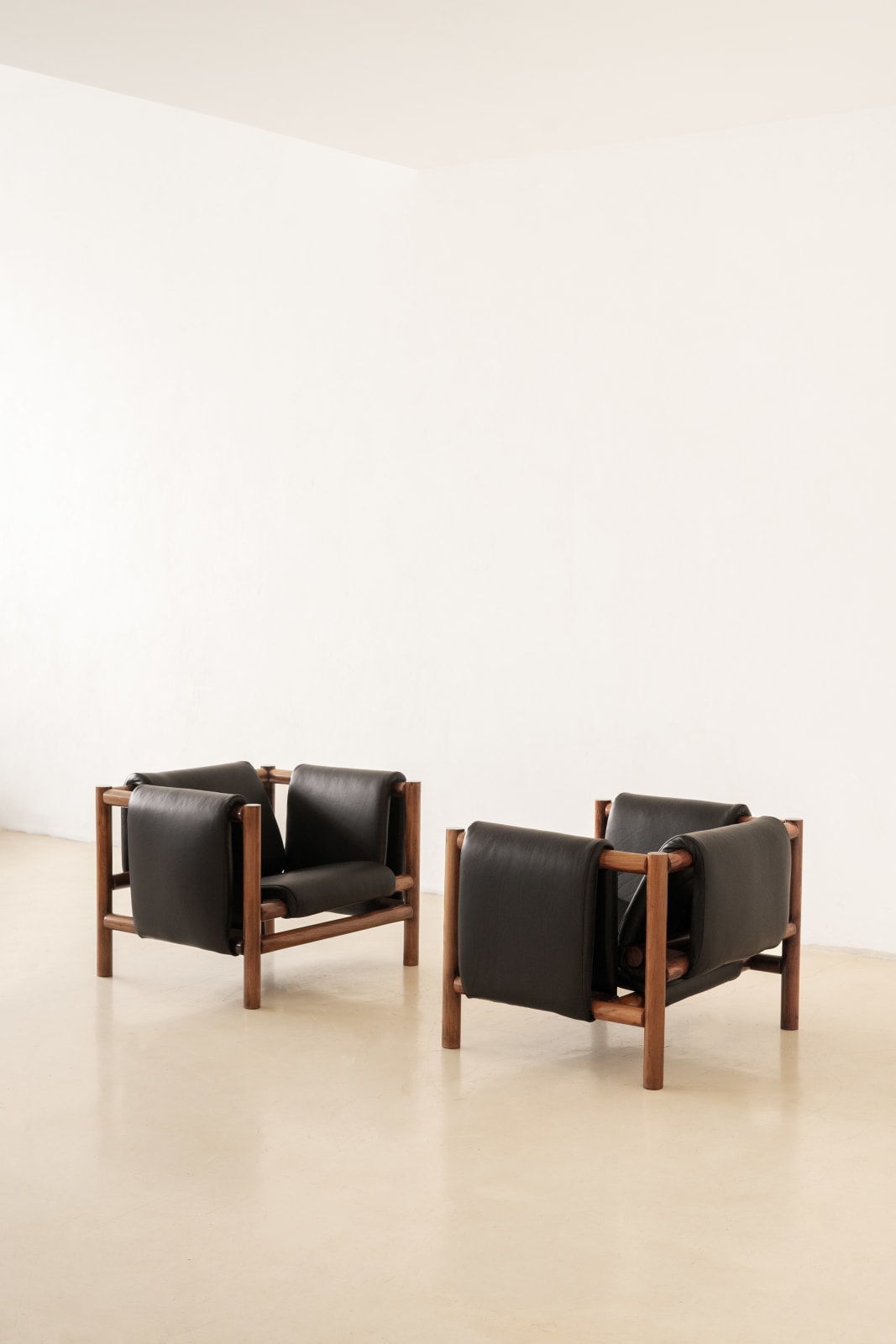 Joaquim Tenreiro, Manta Solta Armchair (2 units), 1955