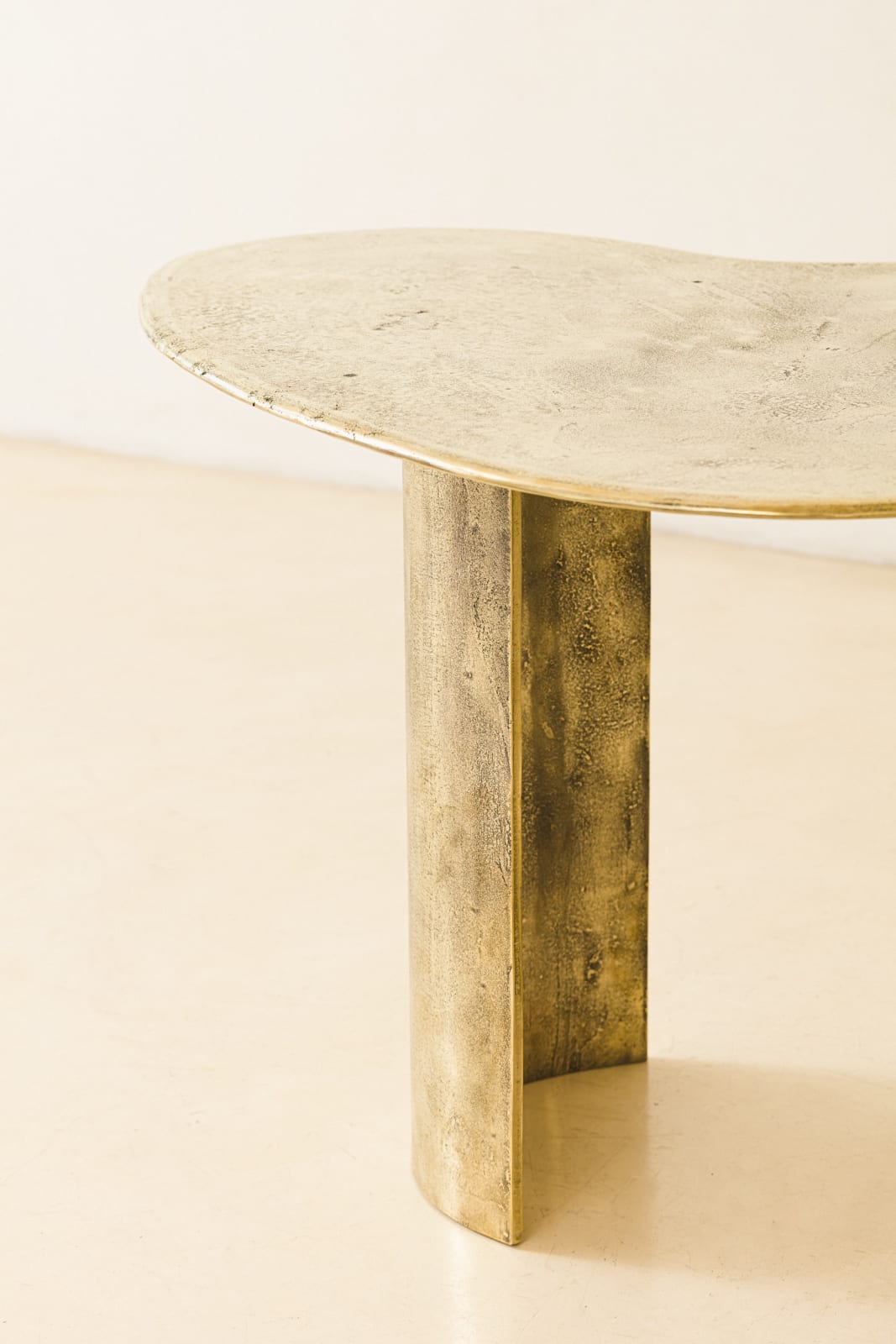 Lucas Recchia, Morfa nº 010 Dining Table, 2024