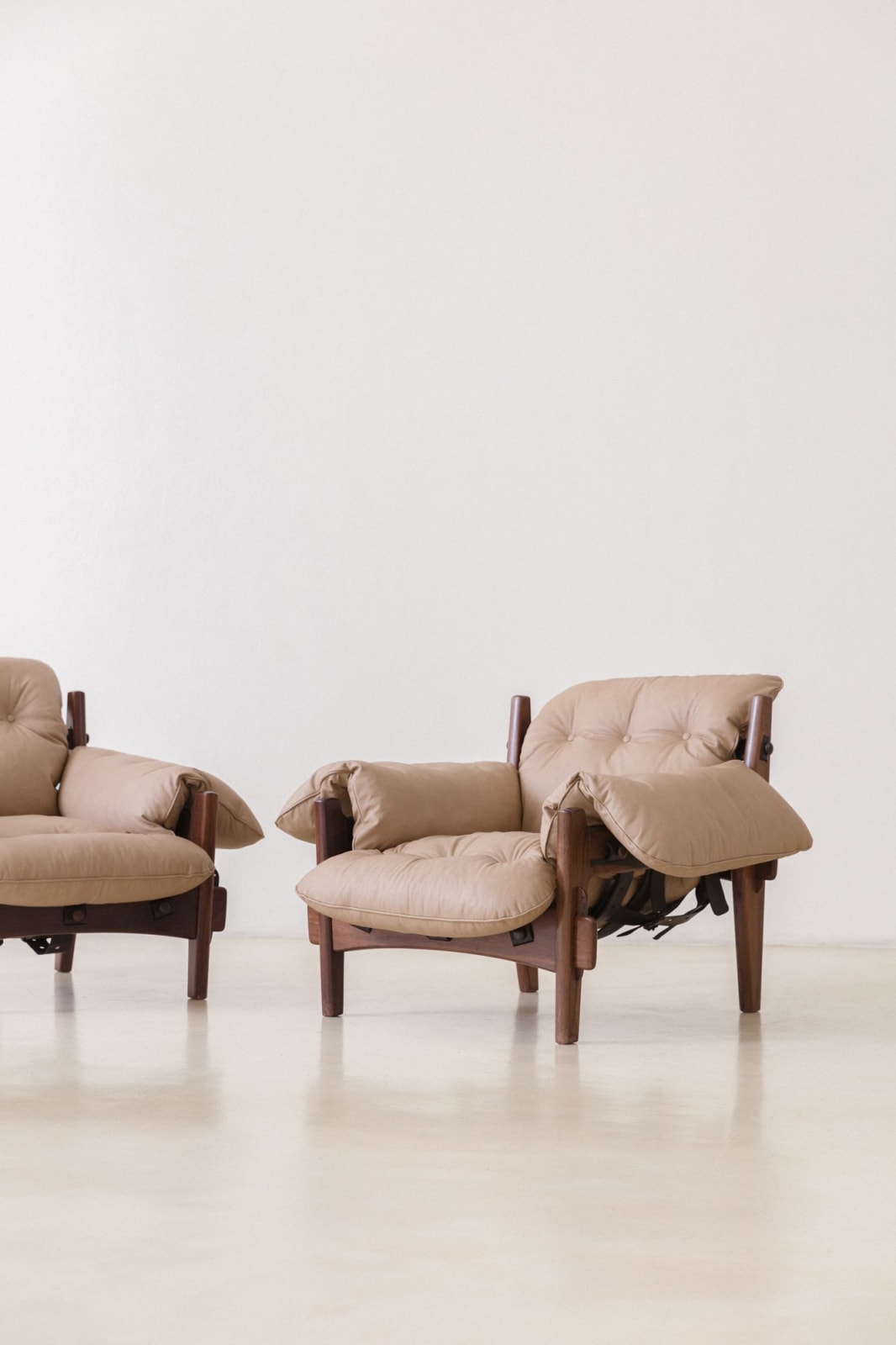 Sergio Rodrigues, Moleca Armchair (2 units - pair), 1963