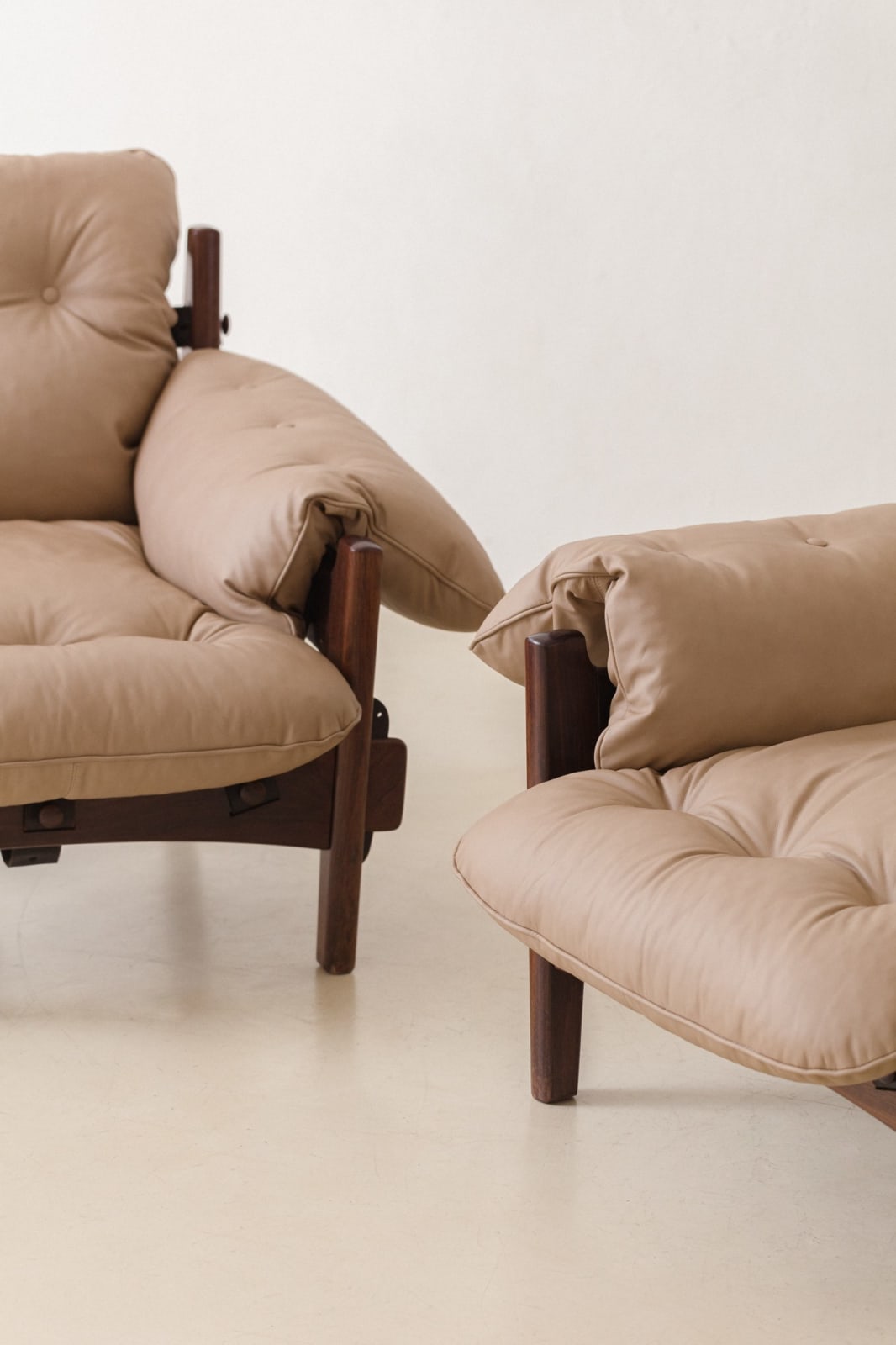 Sergio Rodrigues, Moleca Armchair (2 units - pair), 1963