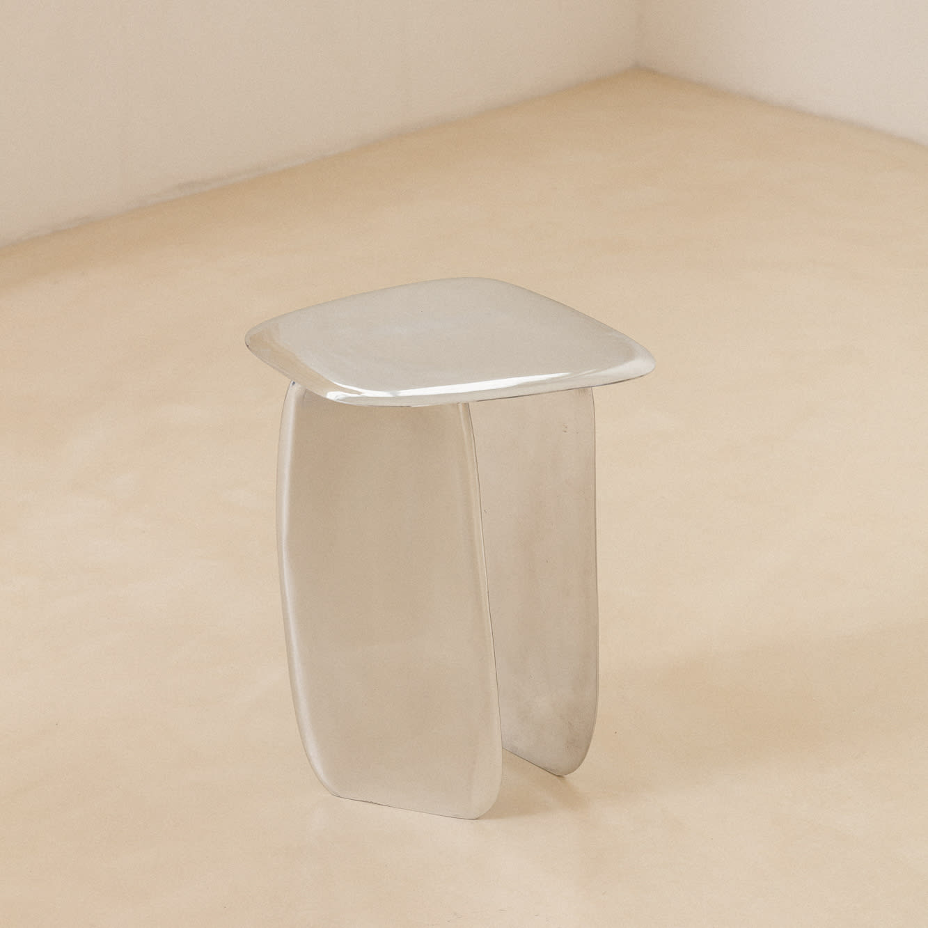 Lucas Recchia, Morfa nº 01 (Polished Aluminium), 2019
