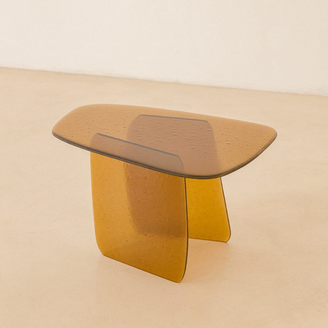 Lucas Recchia, Morfa nº 06 (Amber Glass), 2019