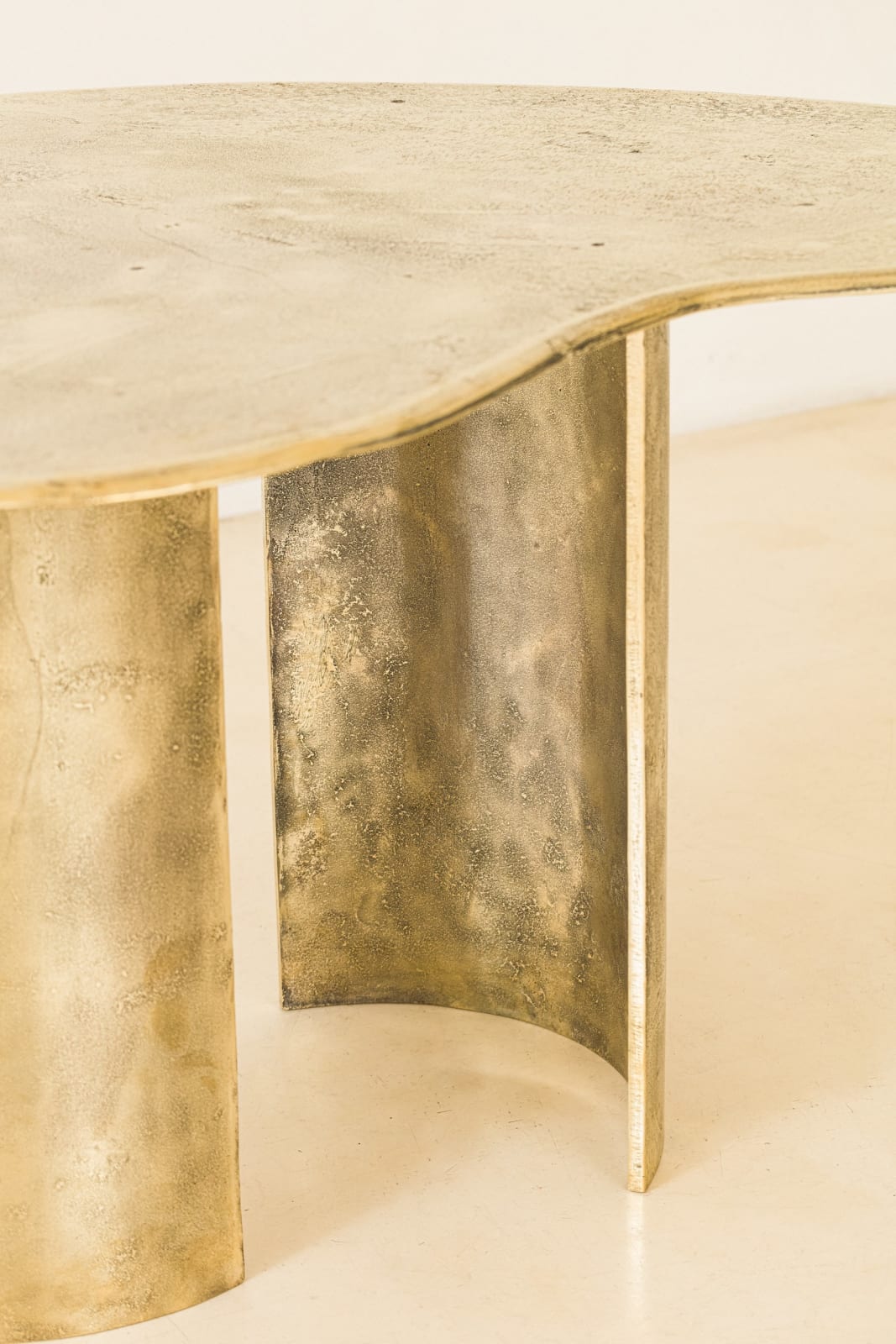 Lucas Recchia, Morfa nº 010 Dining Table, 2024