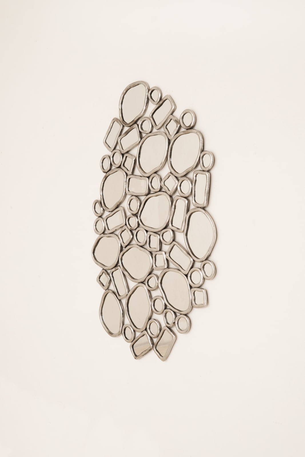 Lucas Recchia, Mirror, 2023