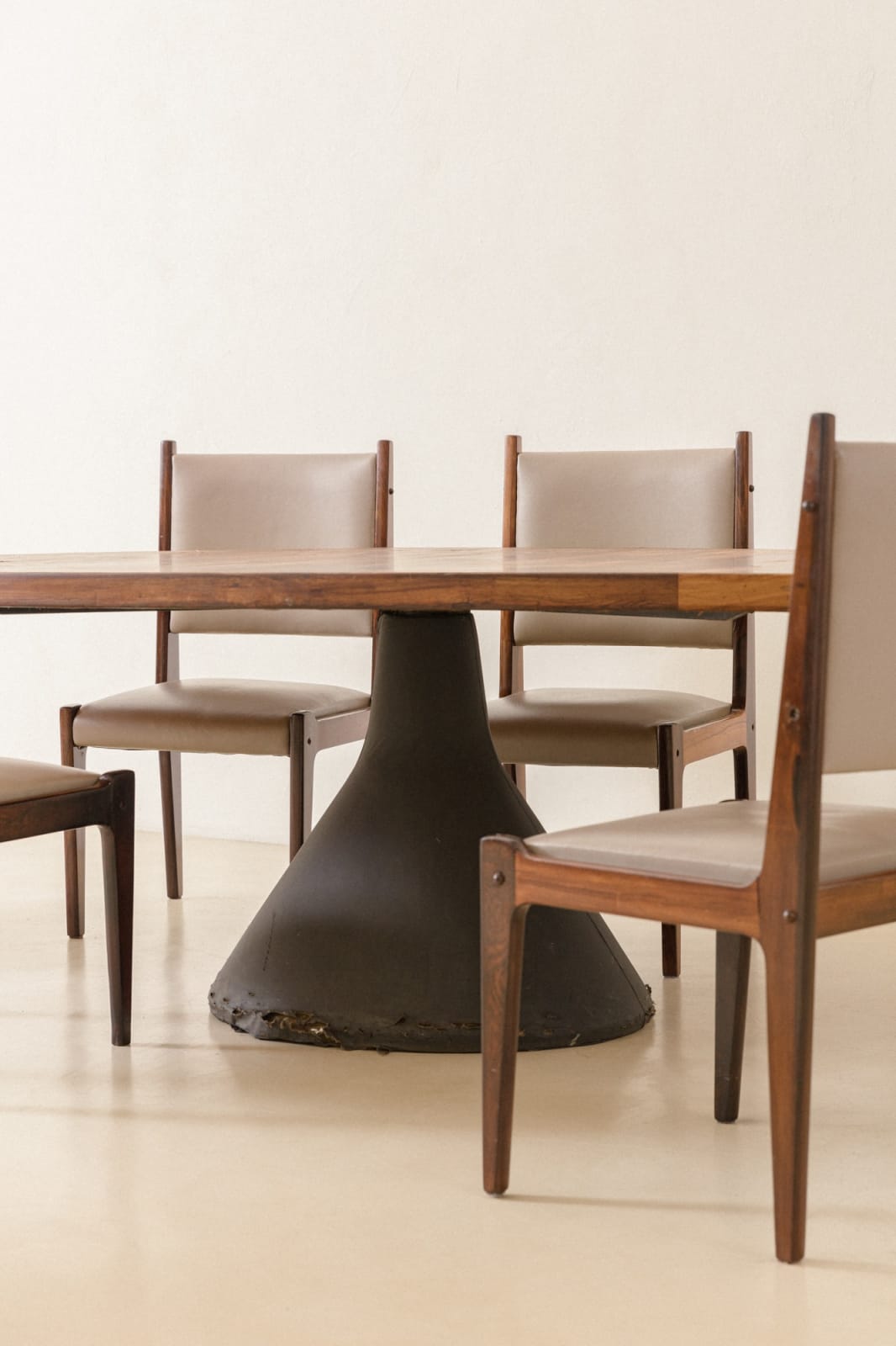 Sergio Rodrigues, Bloch Chairs (4 units), c. 1965