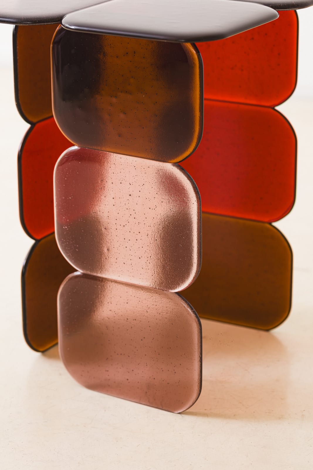 Lucas Recchia, Mosai side/coffee table , 2024