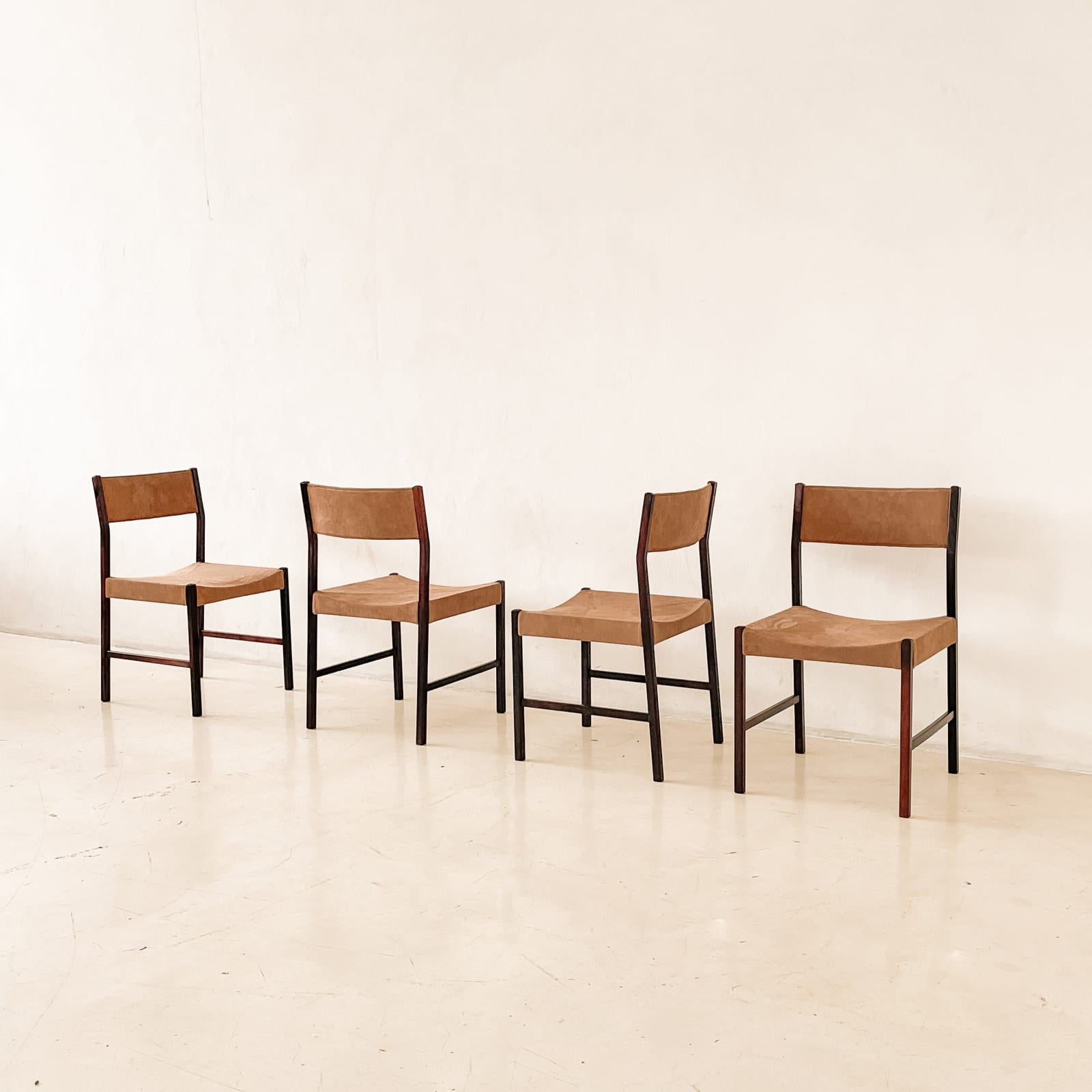 Jorge Zalszupin, Itamaraty Chairs (4 units), 1959
