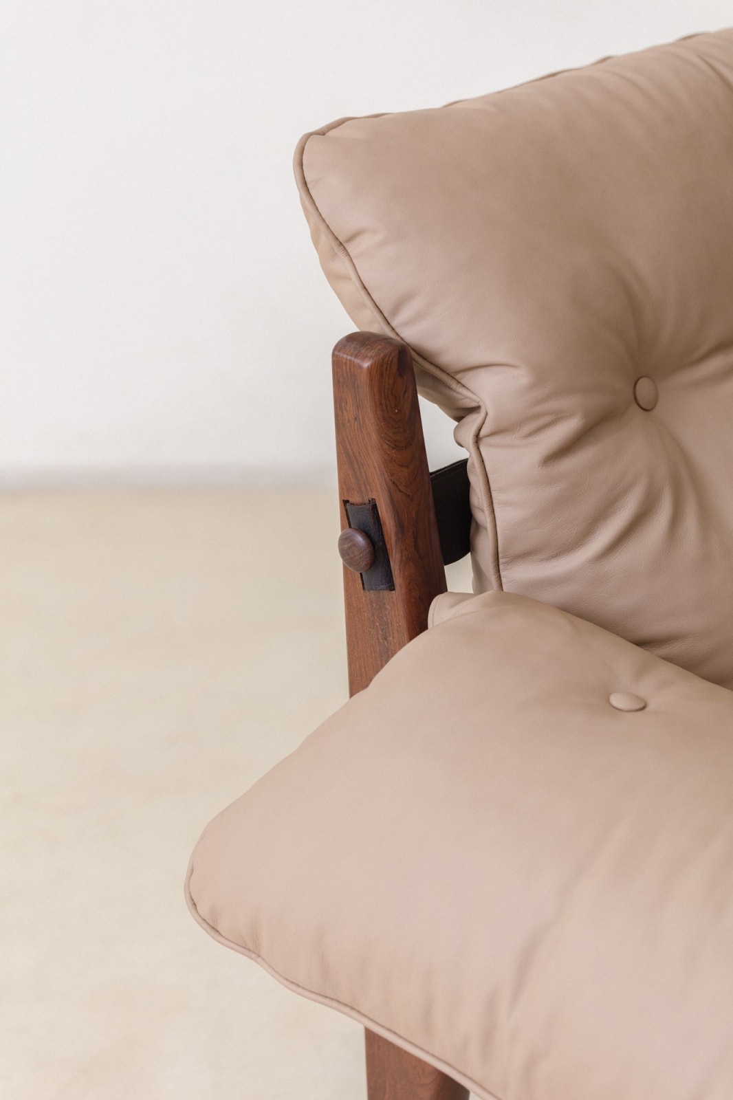 Sergio Rodrigues, Moleca Armchair (2 unit), 1963