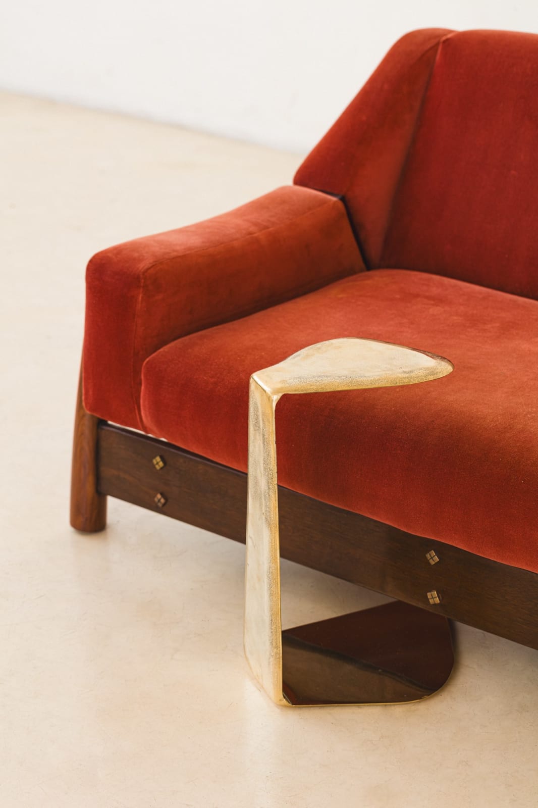 Lucas Recchia, Cavo Side Table, 2025