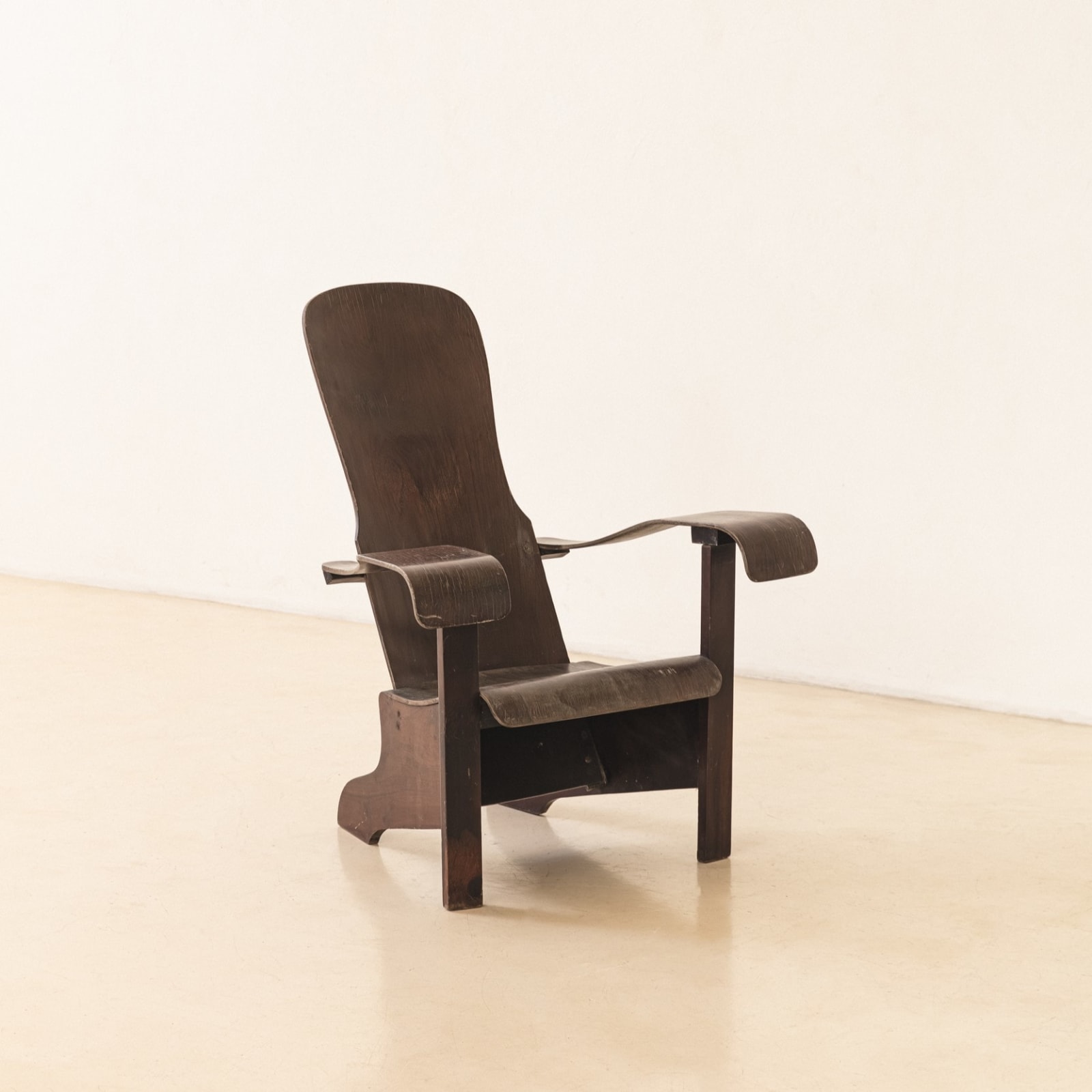 Móveis CIMO, Cardeal Armchair, 1940s