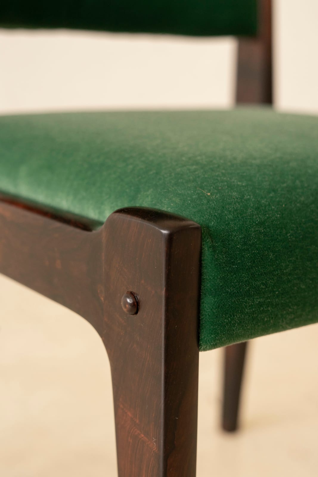 Sergio Rodrigues, Bloch Chairs (8 units), c. 1965