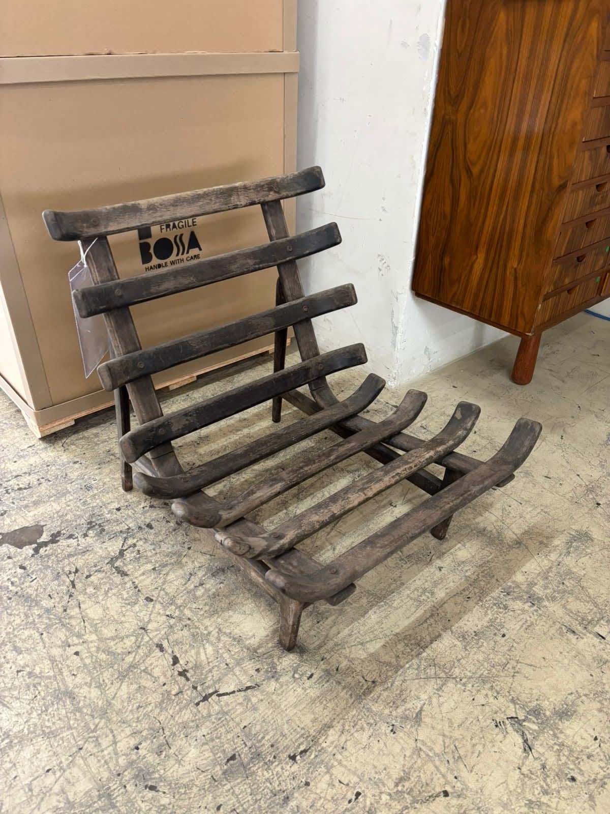Móveis de Madeira Pailar, Slatted armchair (1 unit), 1950s